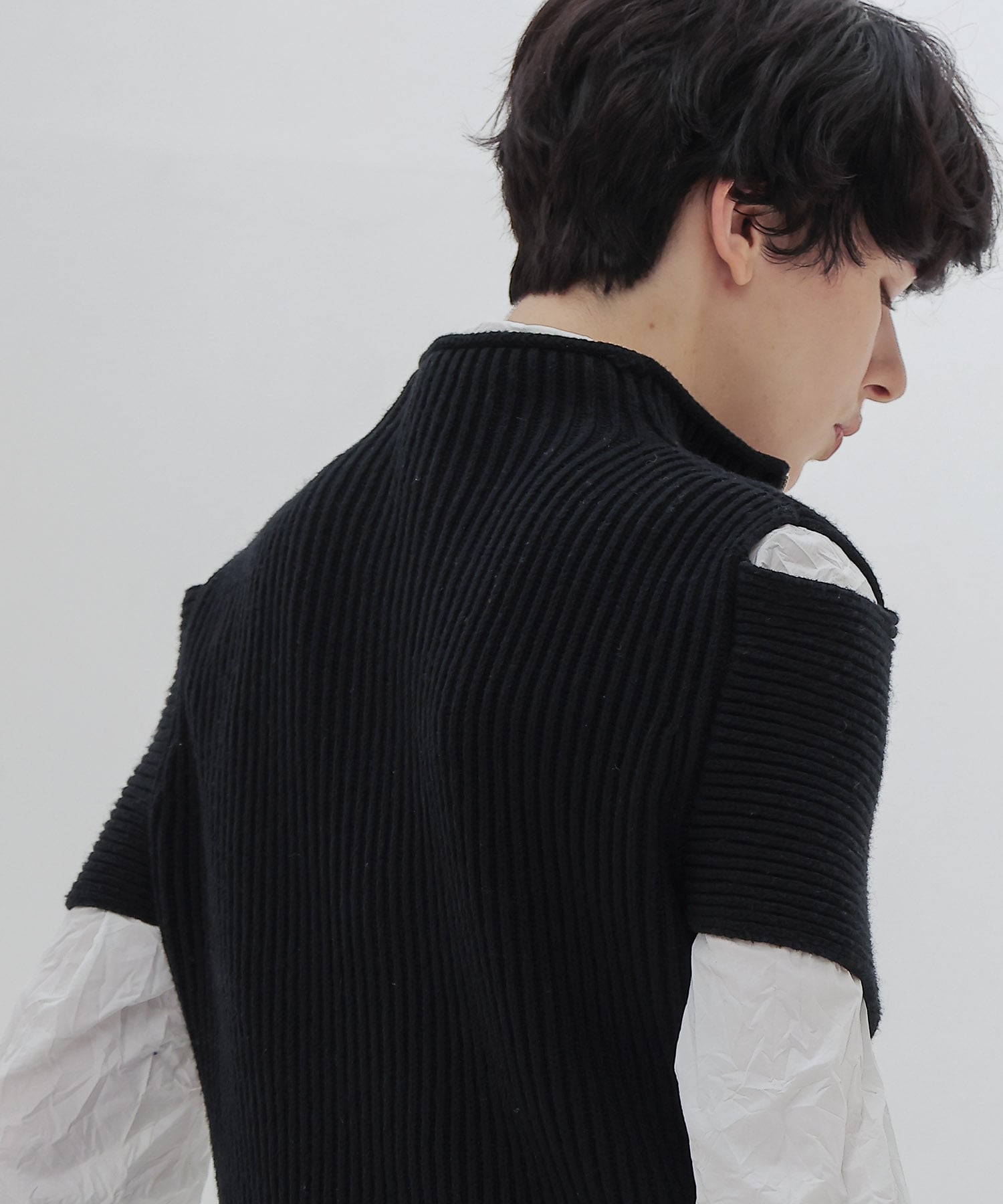C/W cross slit zip pullover