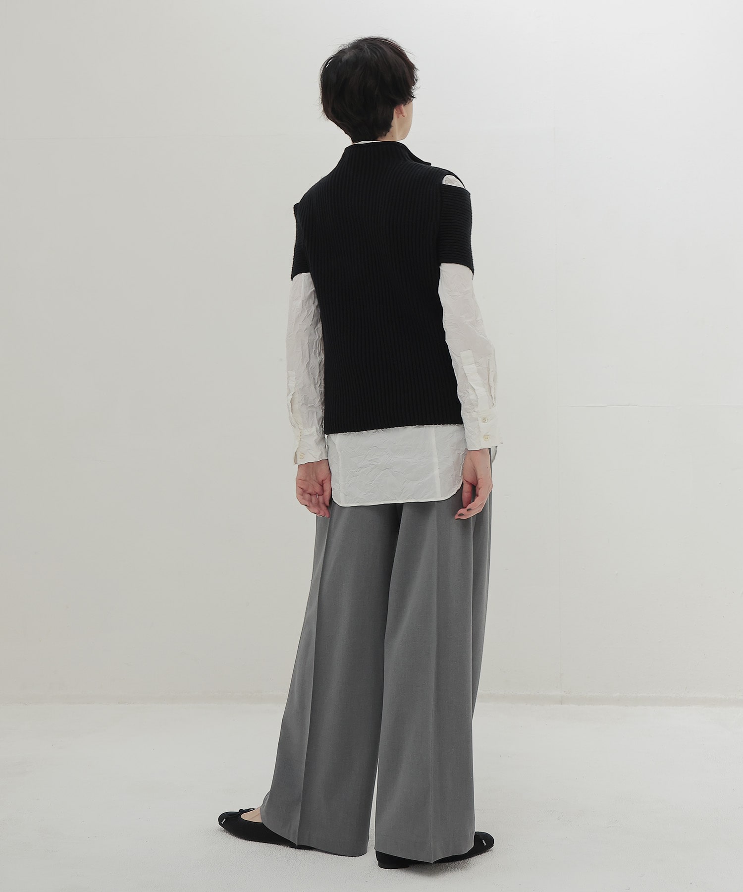 C/W cross slit zip pullover