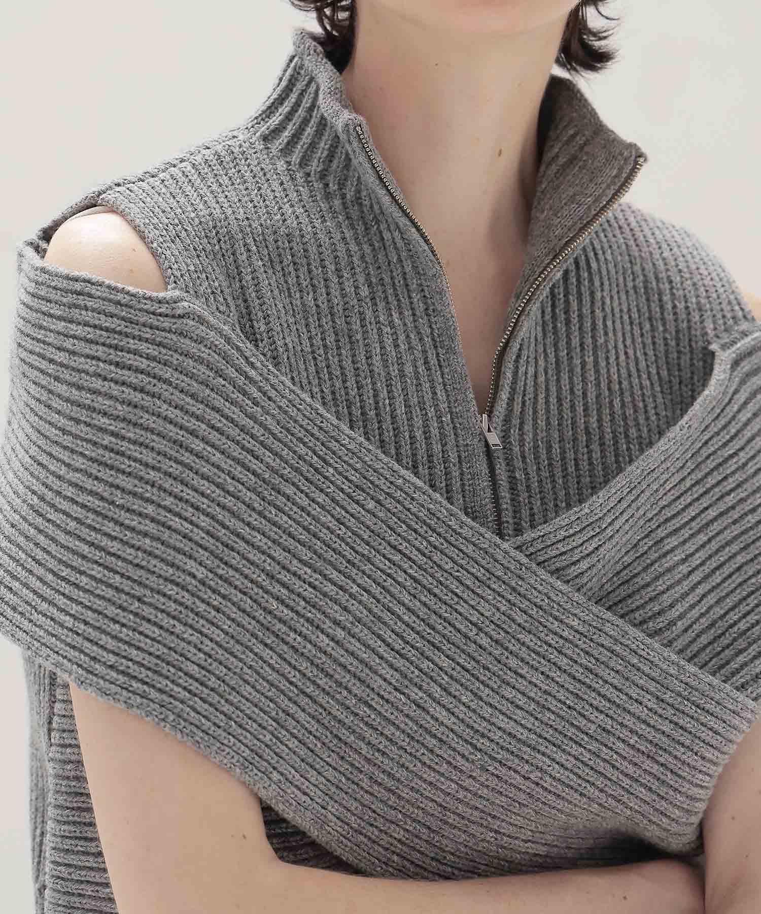 C/W cross slit zip pullover