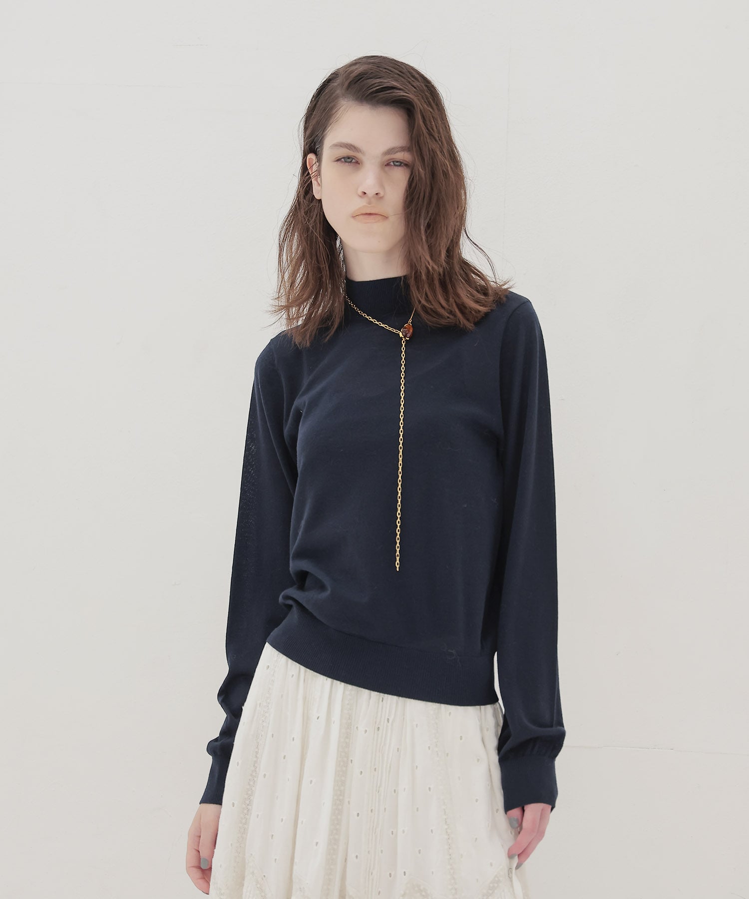 18G soft sheer mockneck pull