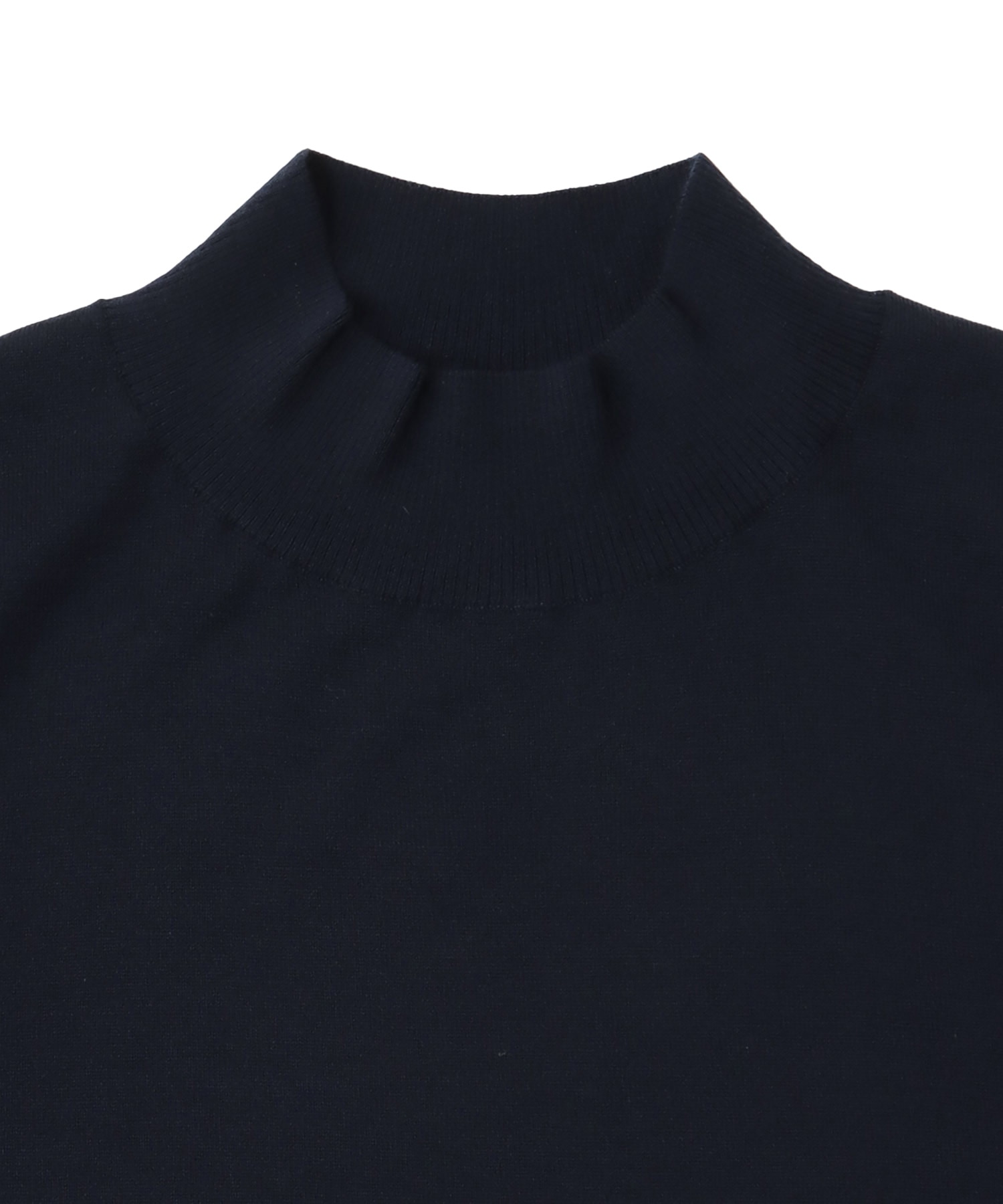 18G soft sheer mockneck pull