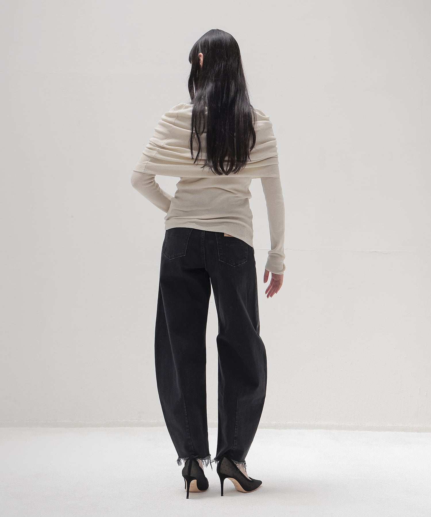 big offshoulder pull