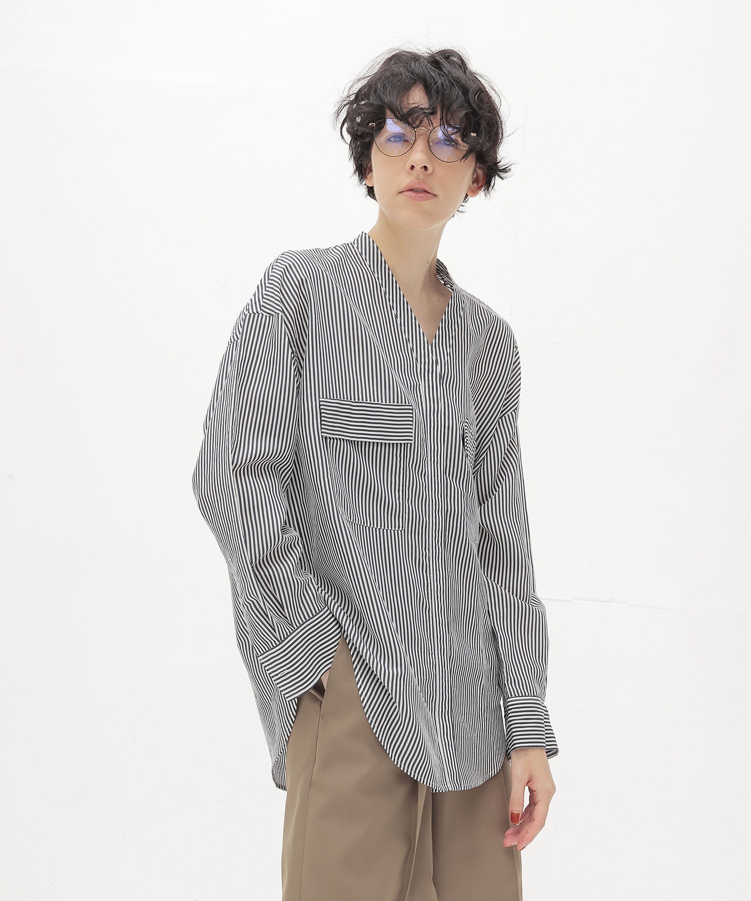 stripe collarless shirt