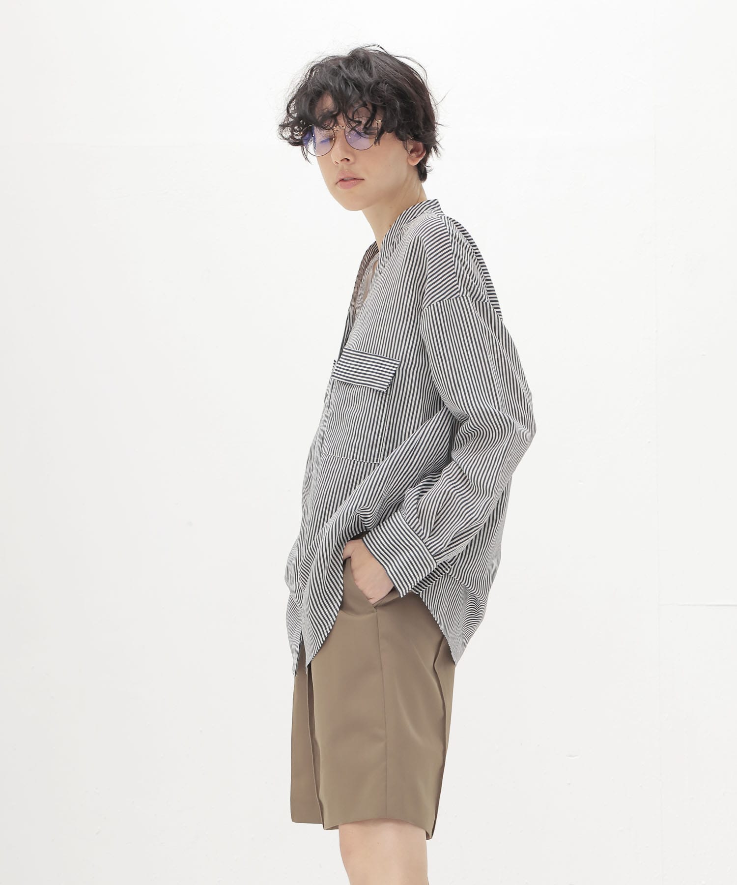 stripe collarless shirt
