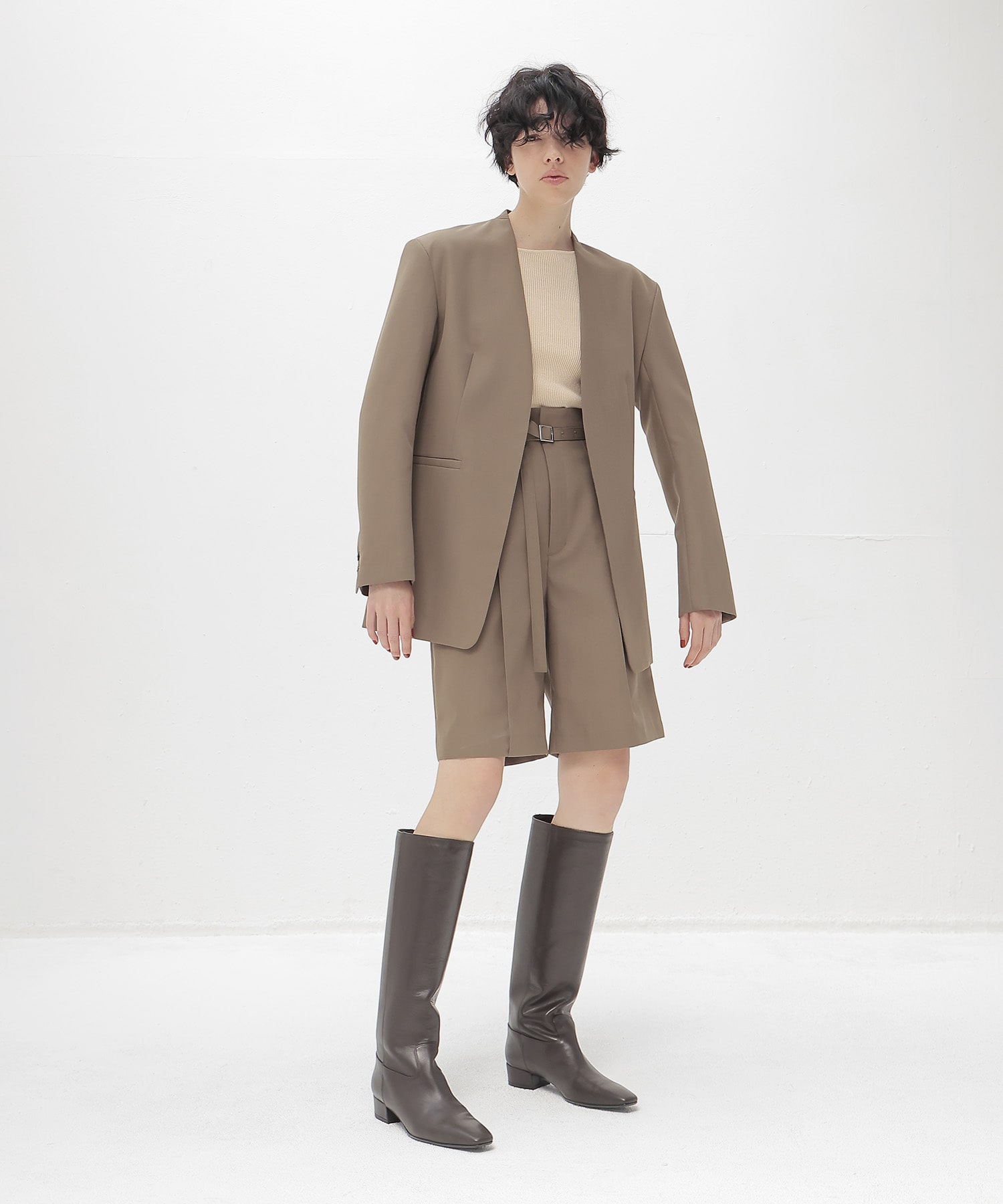 suiting collarless jacket