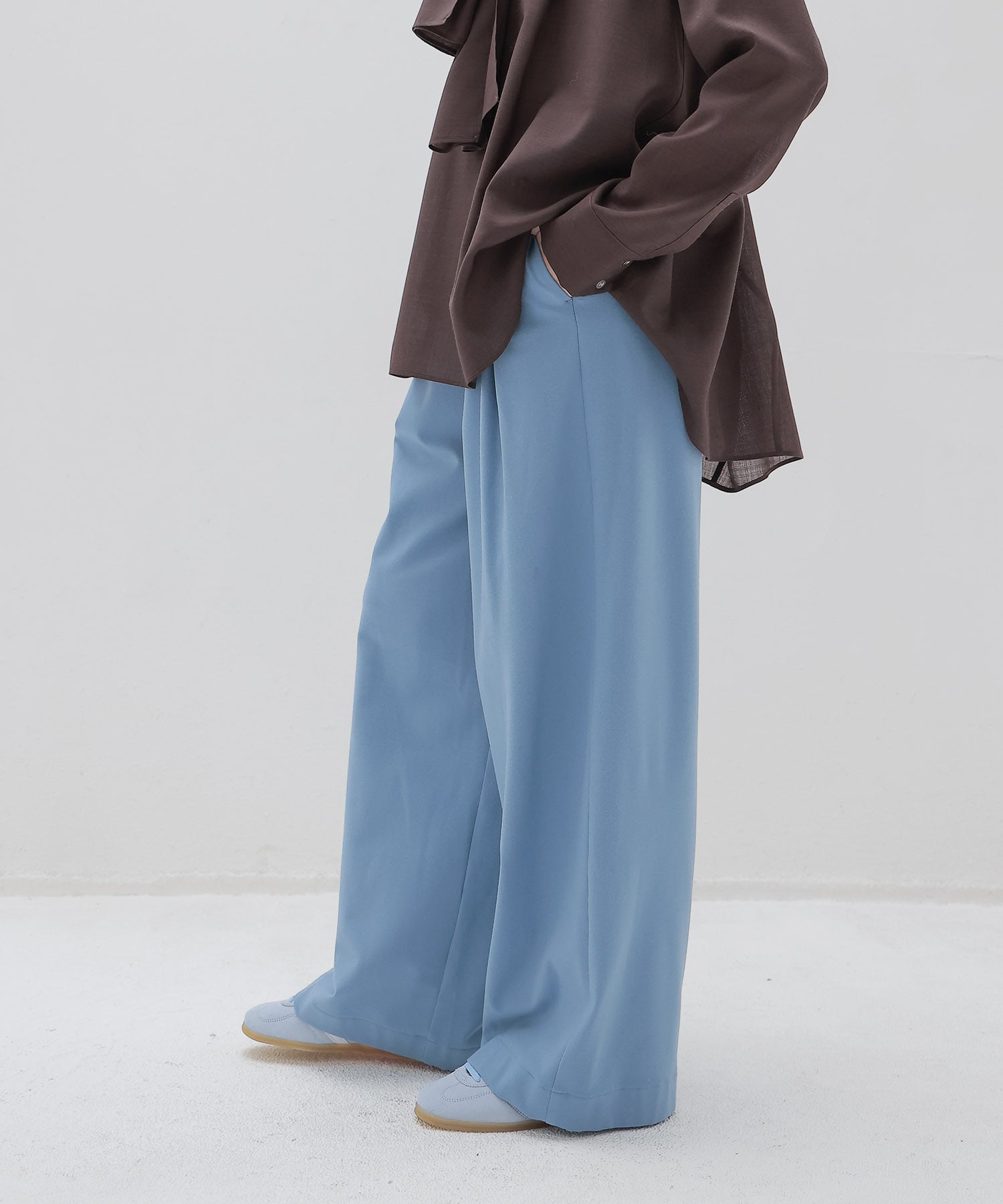 both sides brushed 2tuck pants