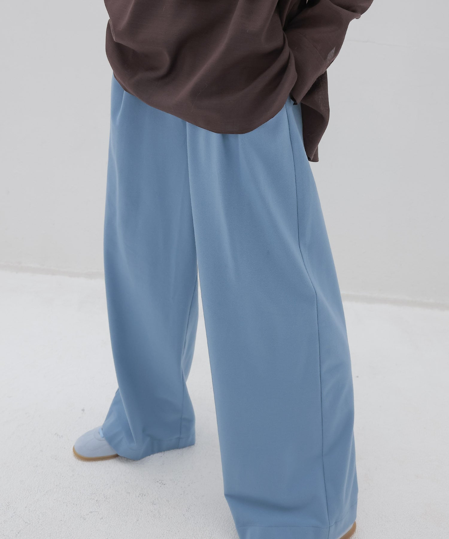 both sides brushed 2tuck pants