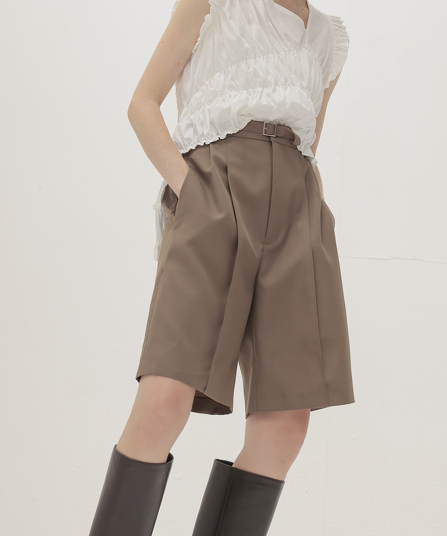 suiting short pants
