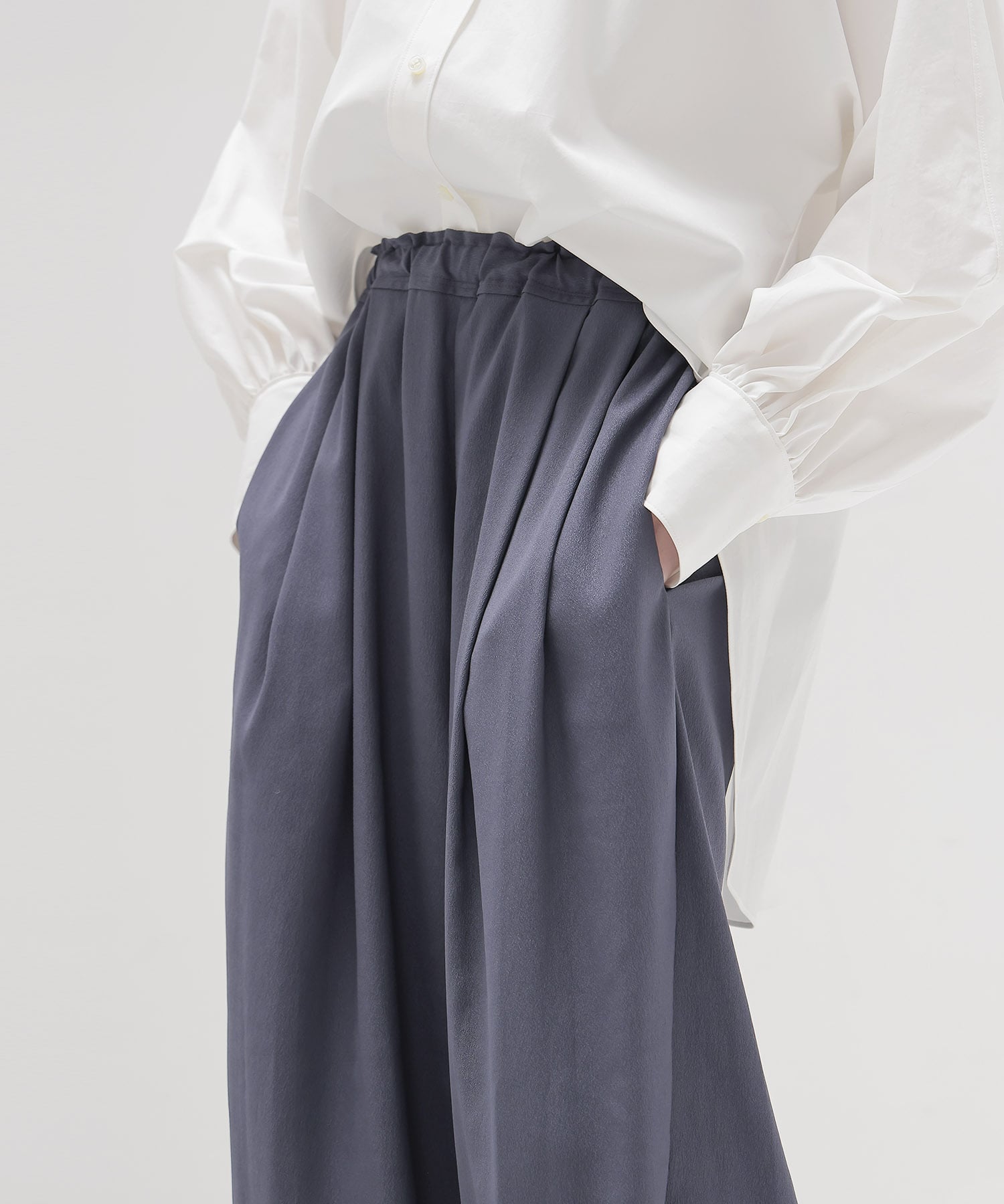 drape carrot pants