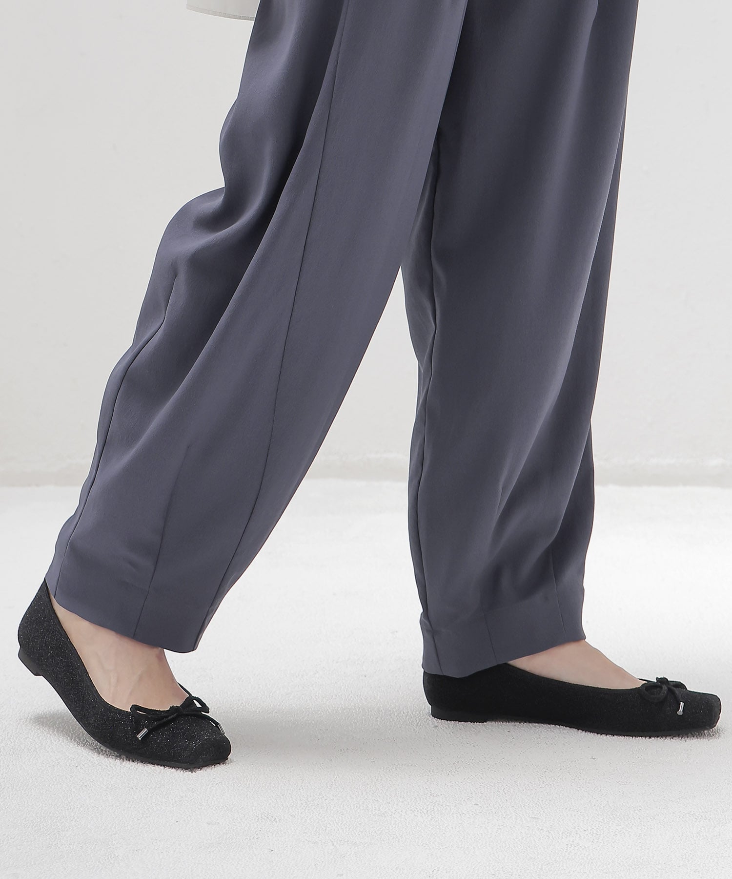 drape carrot pants