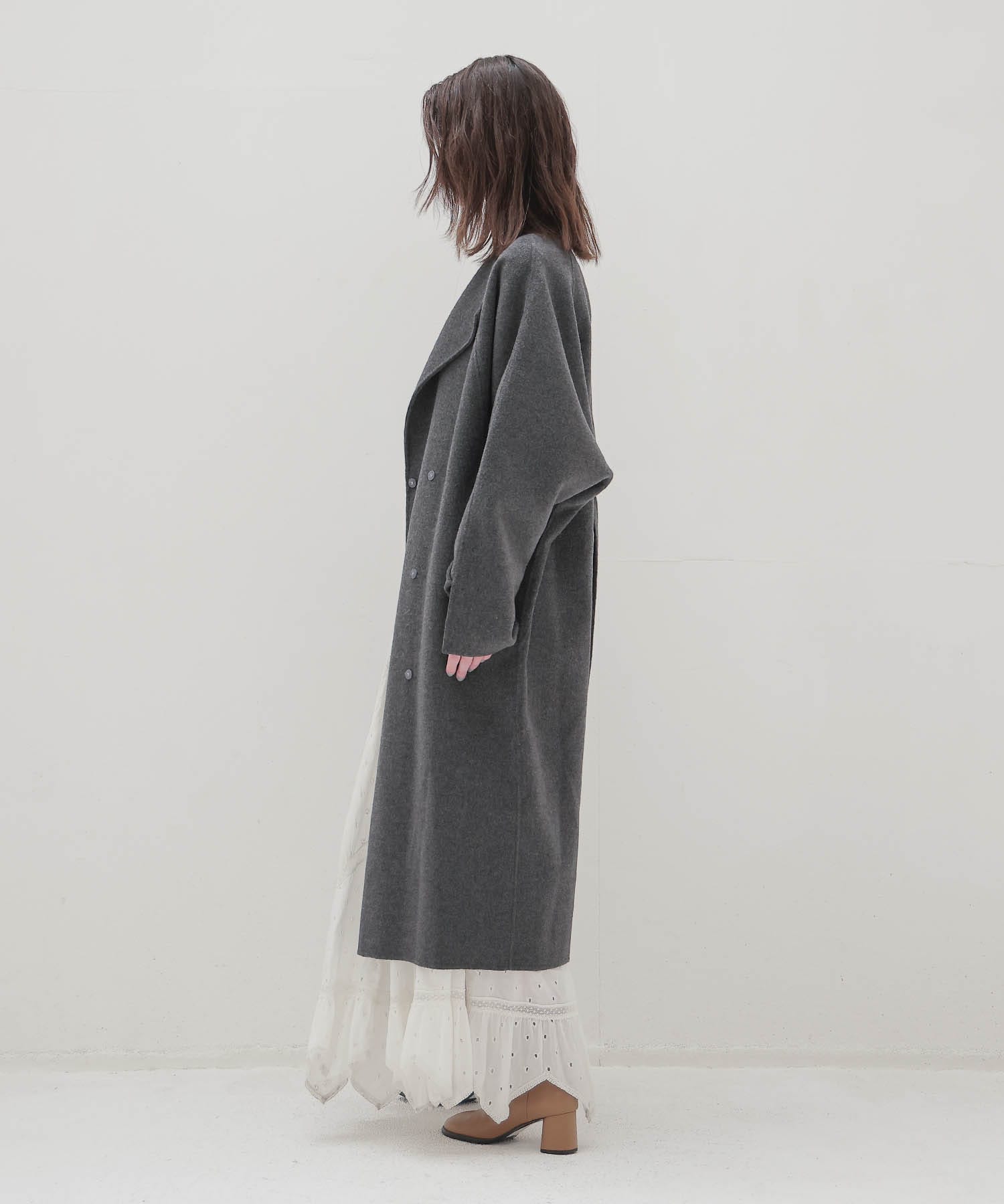 beaver W collar rever long coat