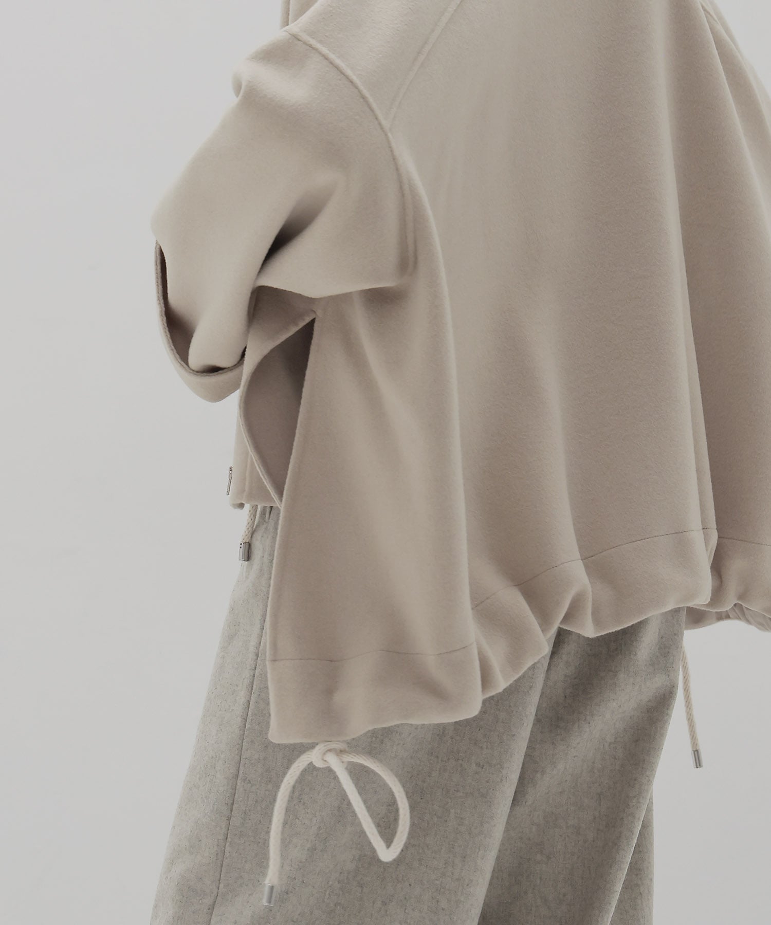 beaver long zip rever short coat