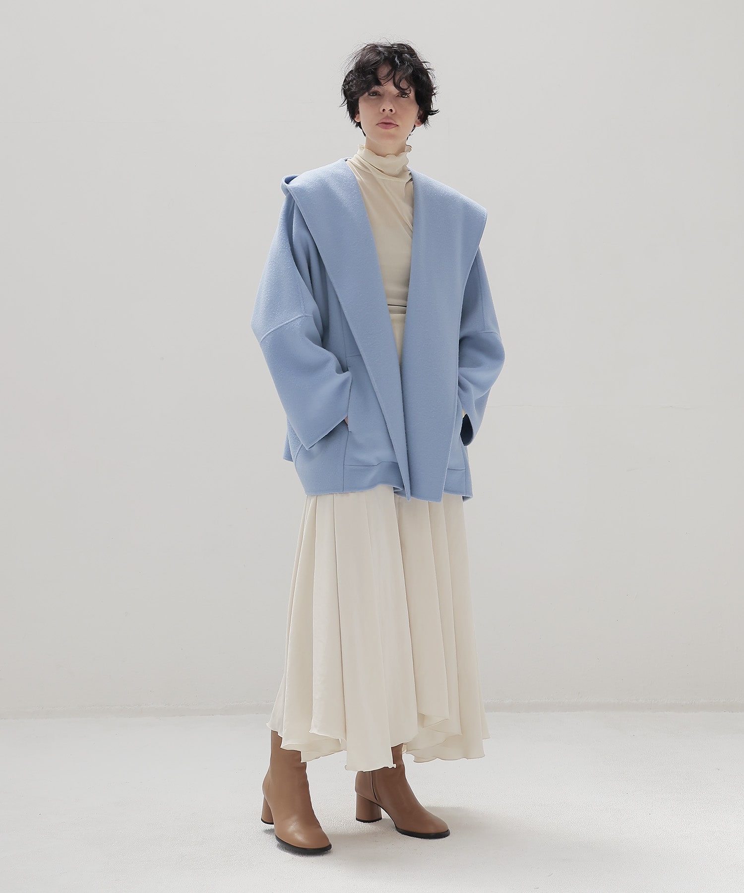 hood middle rever gown