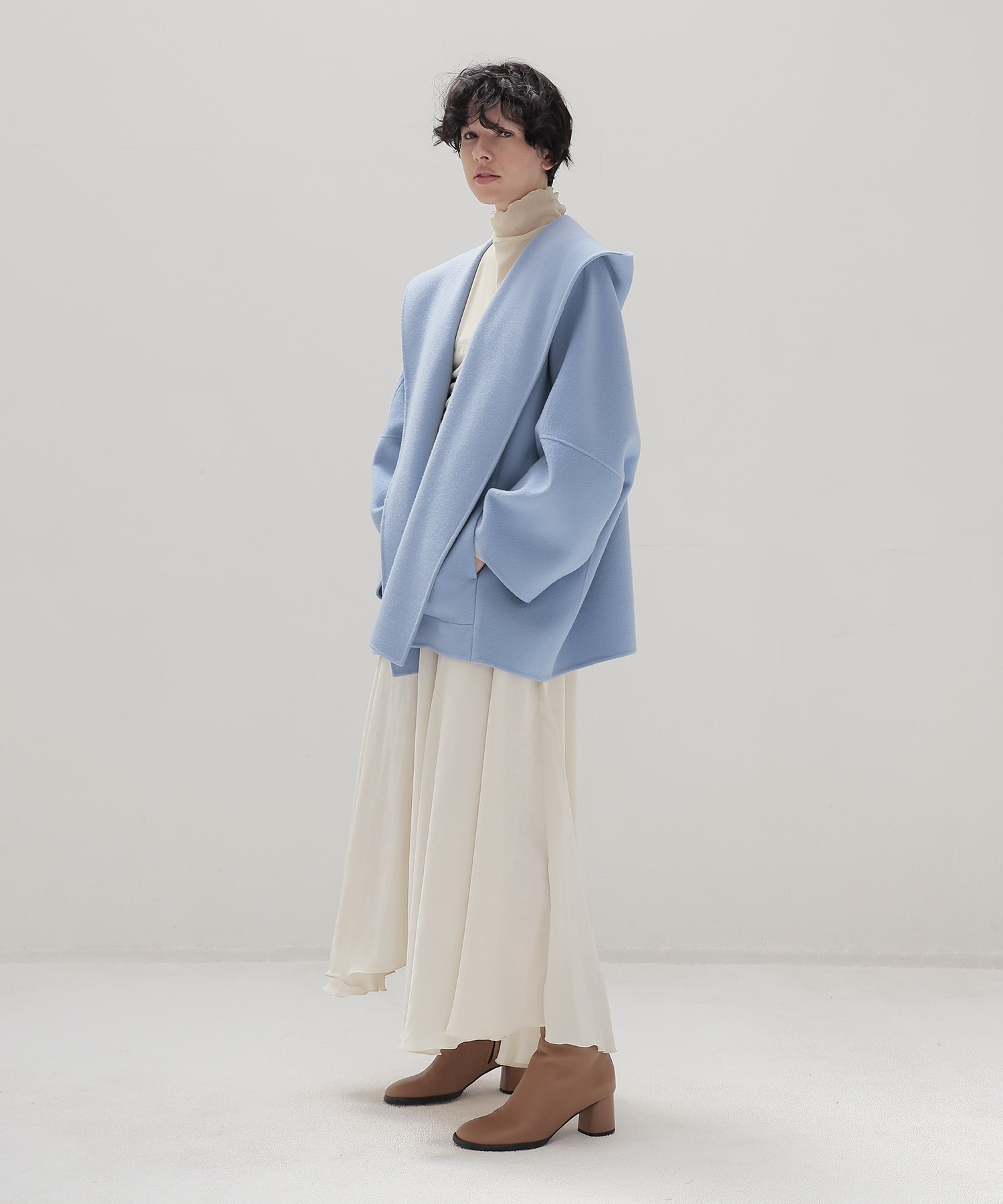 hood middle rever gown