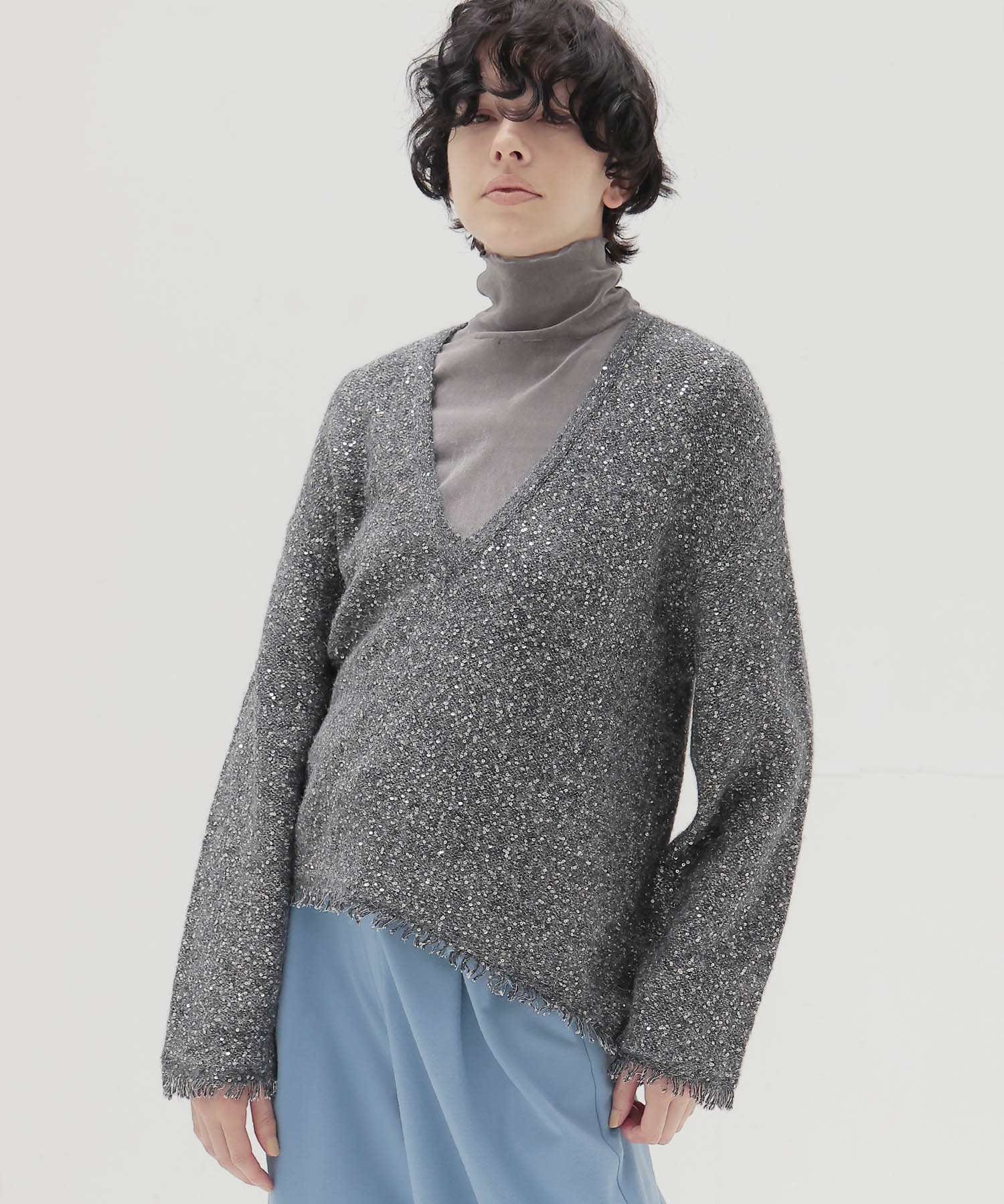 sequins lame deep Vneck pullover