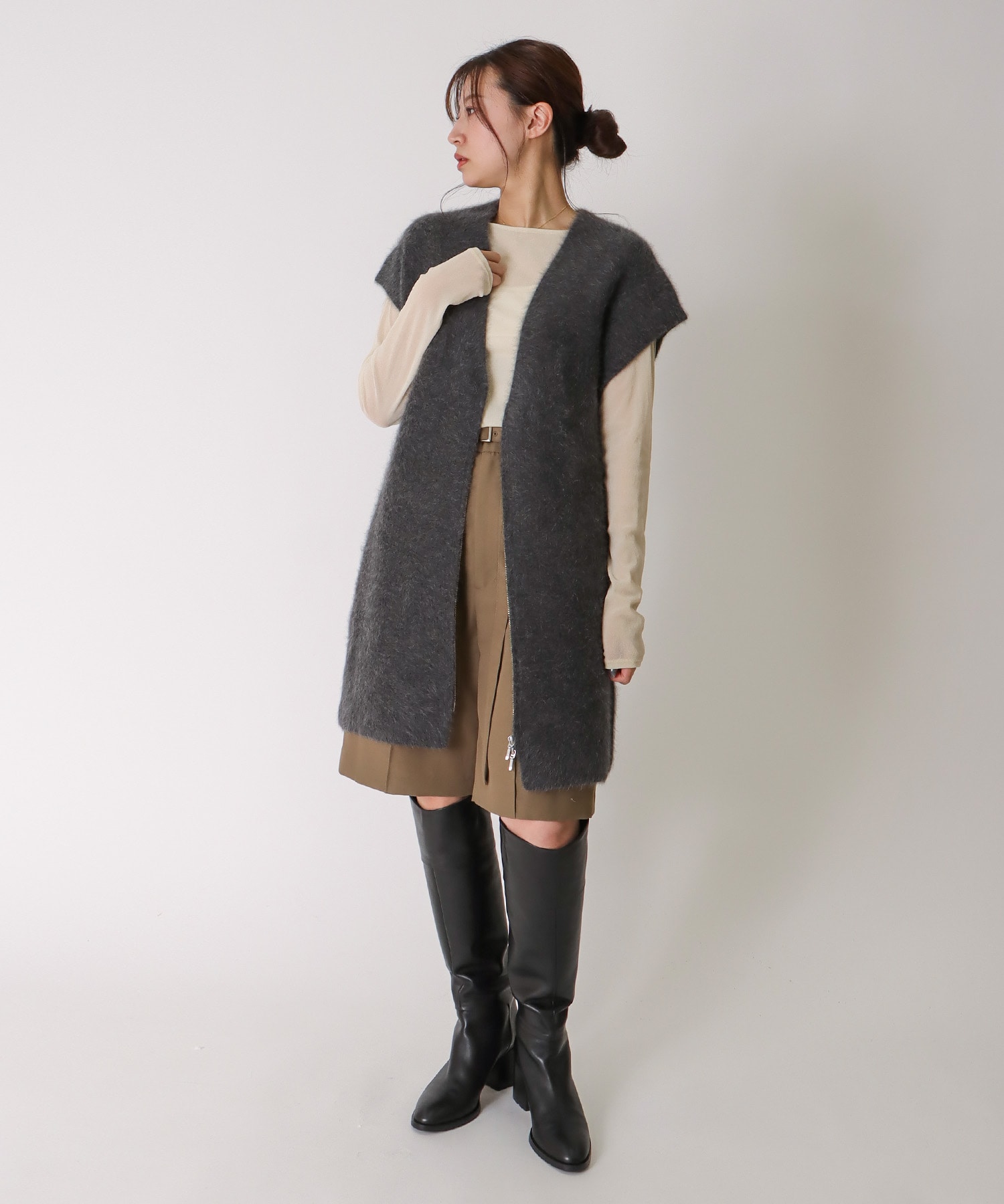yak fox zip gilet