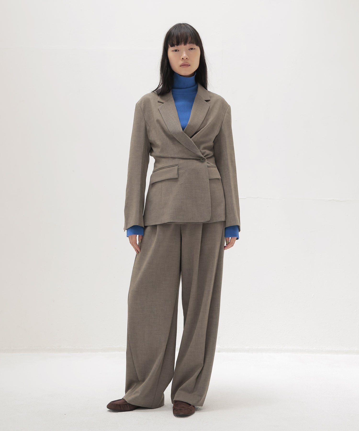 twill woven barrel one tuck pants
