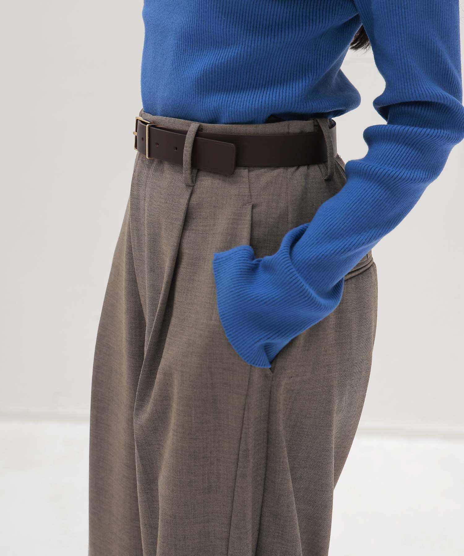 twill woven barrel one tuck pants