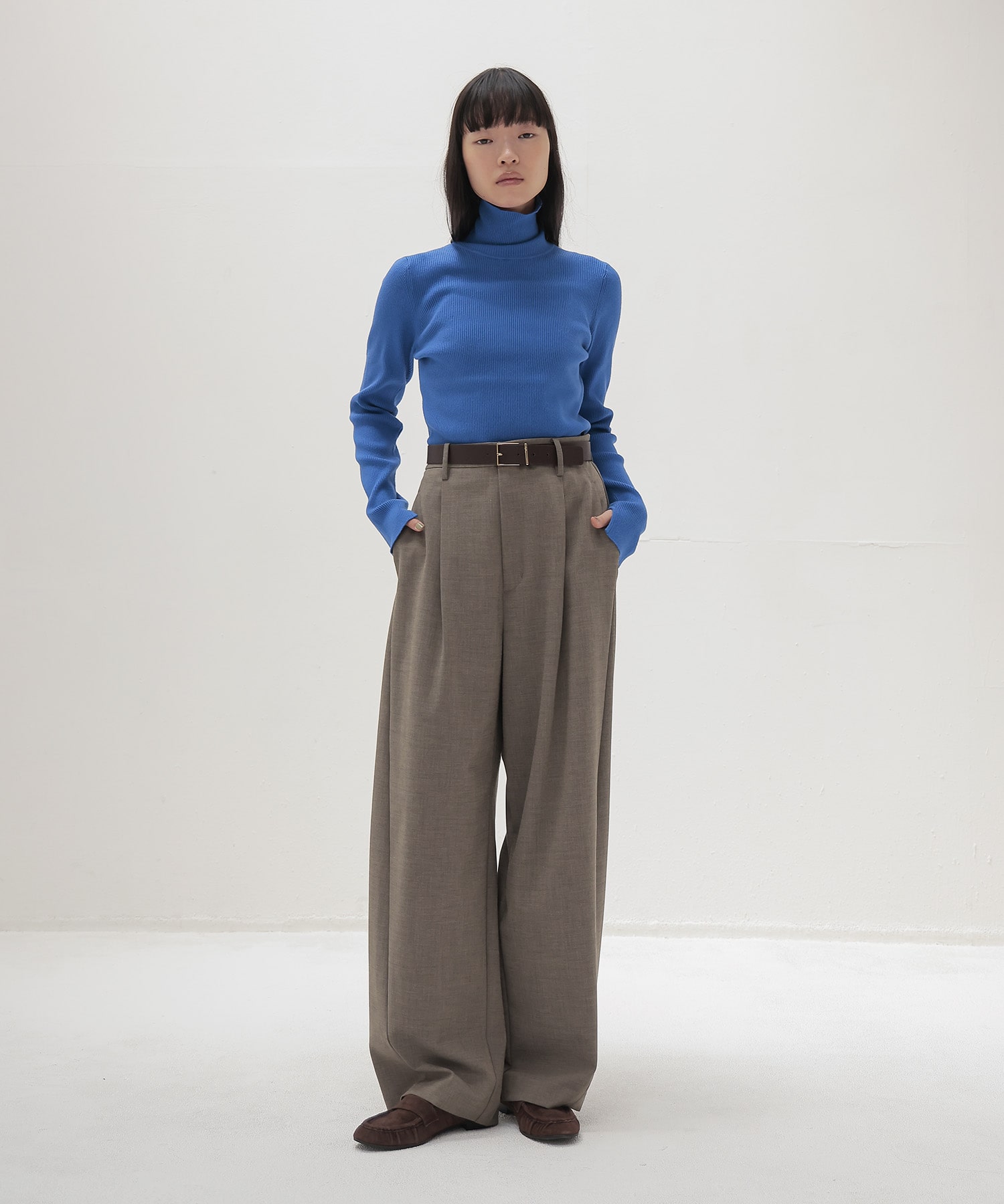 twill woven barrel one tuck pants