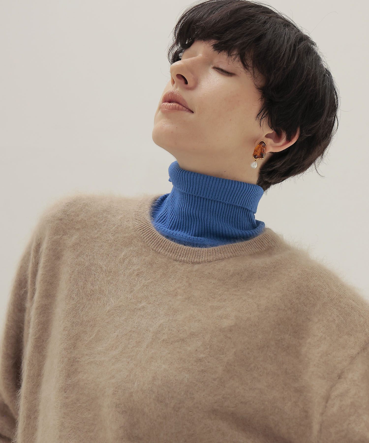 royal cashmere fluffy crew neck