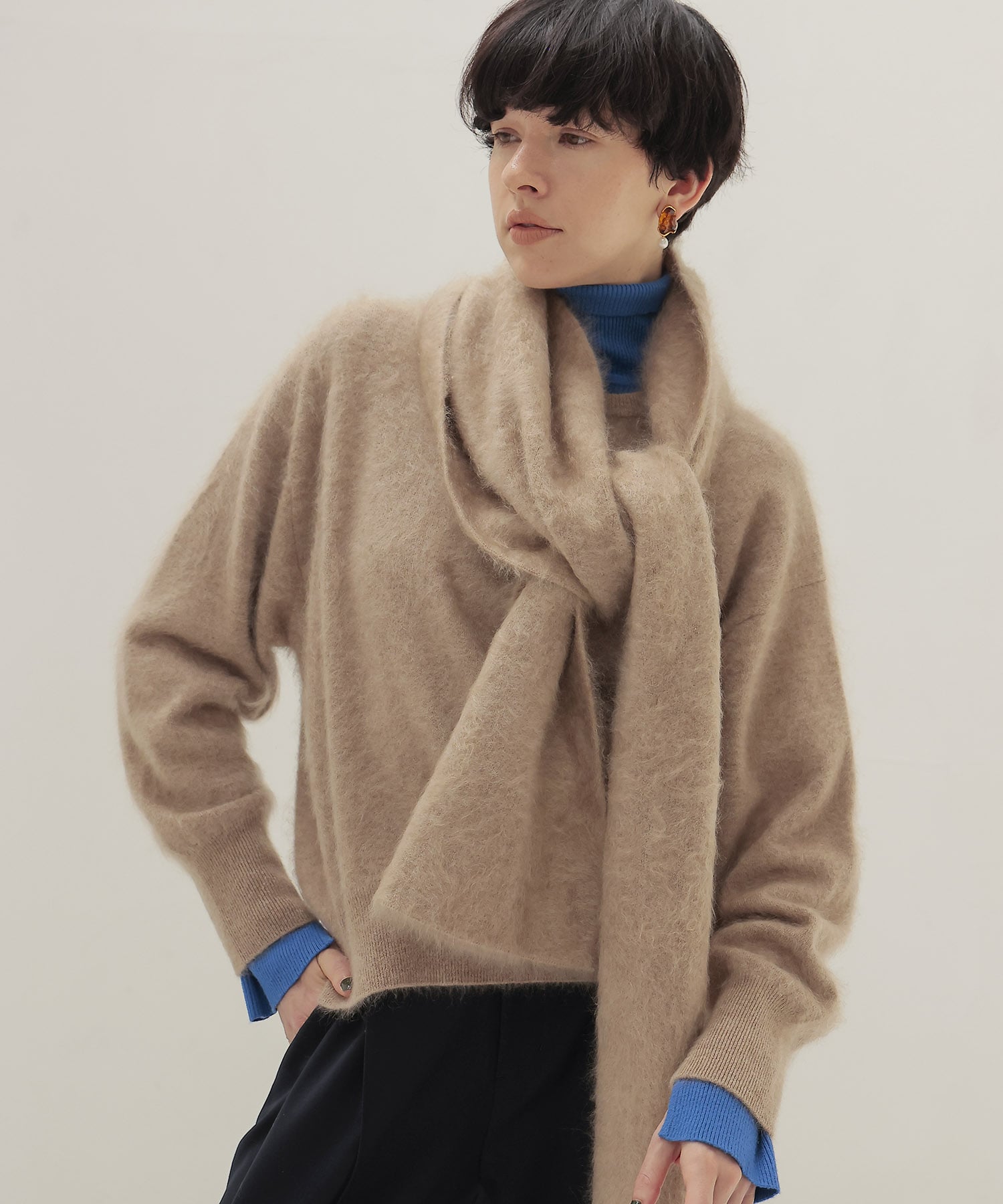 royal cashmere fluffy crew neck