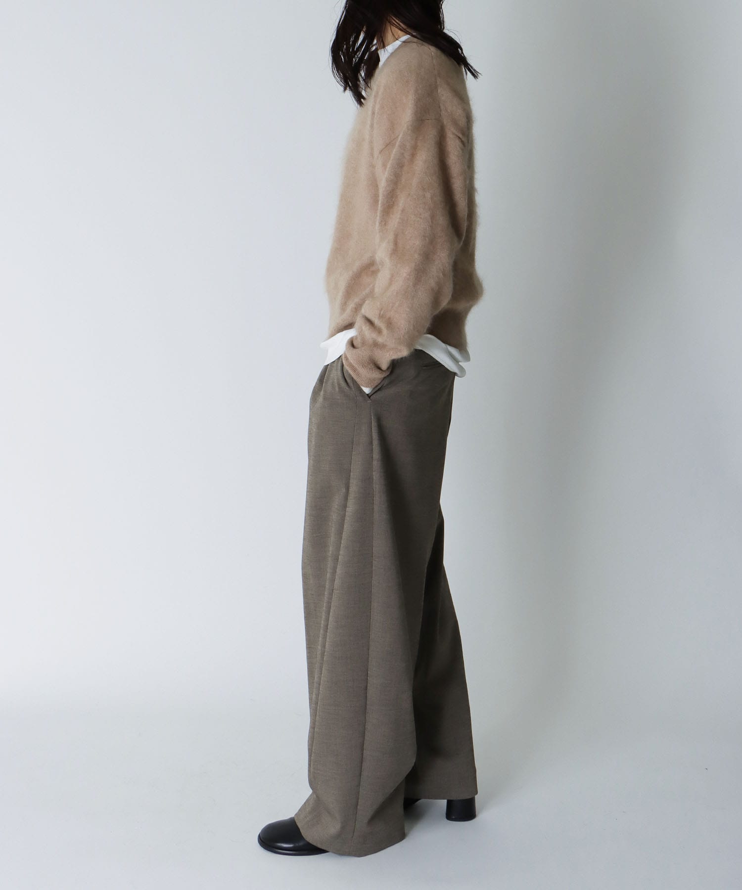 yak fox crewneck pullover