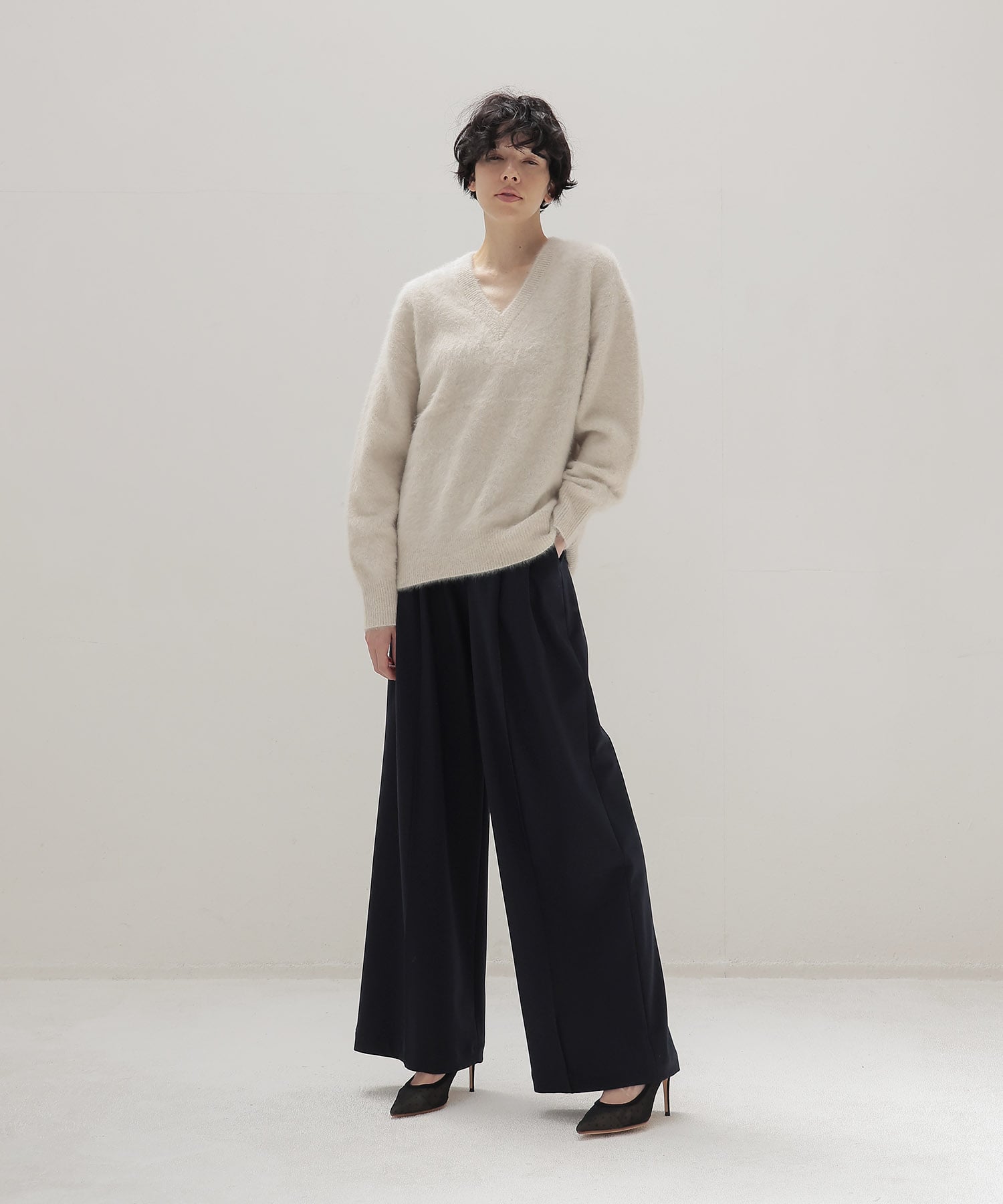 fox cashmere vneck pullover