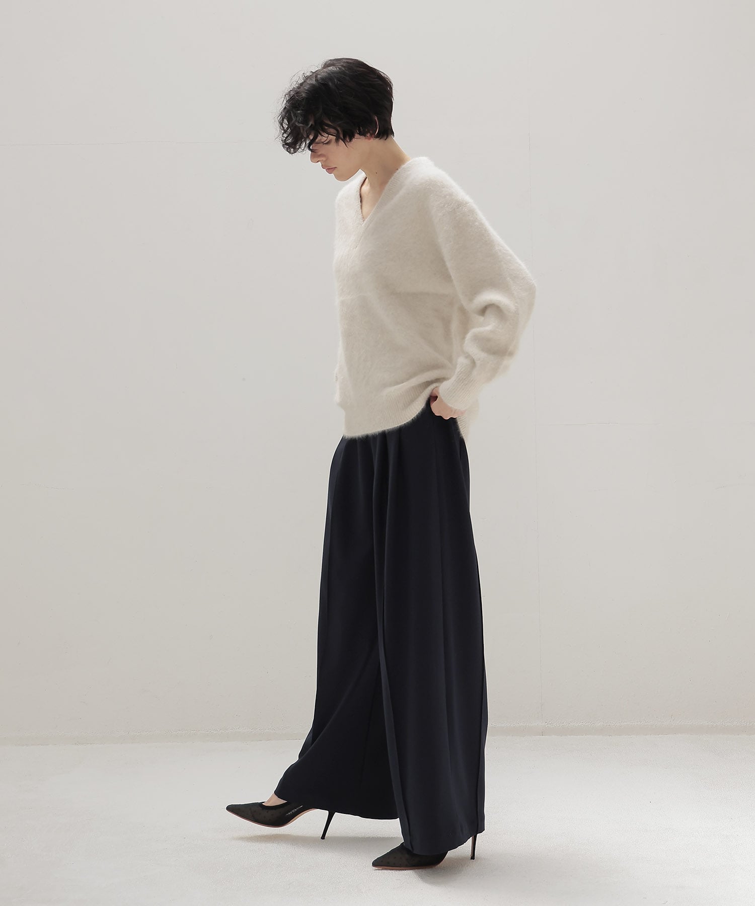 fox cashmere vneck pullover