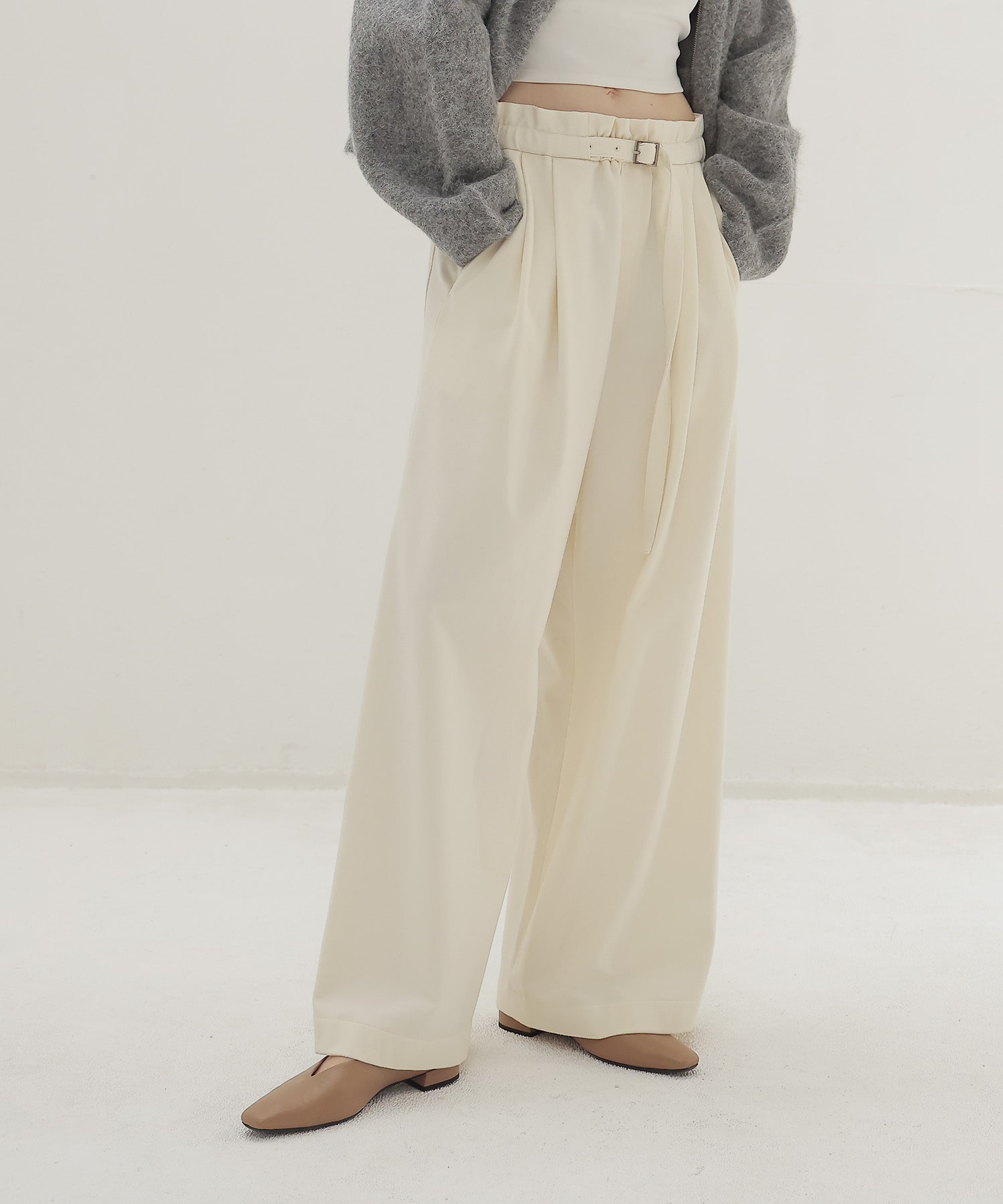 w brush waist gather pants