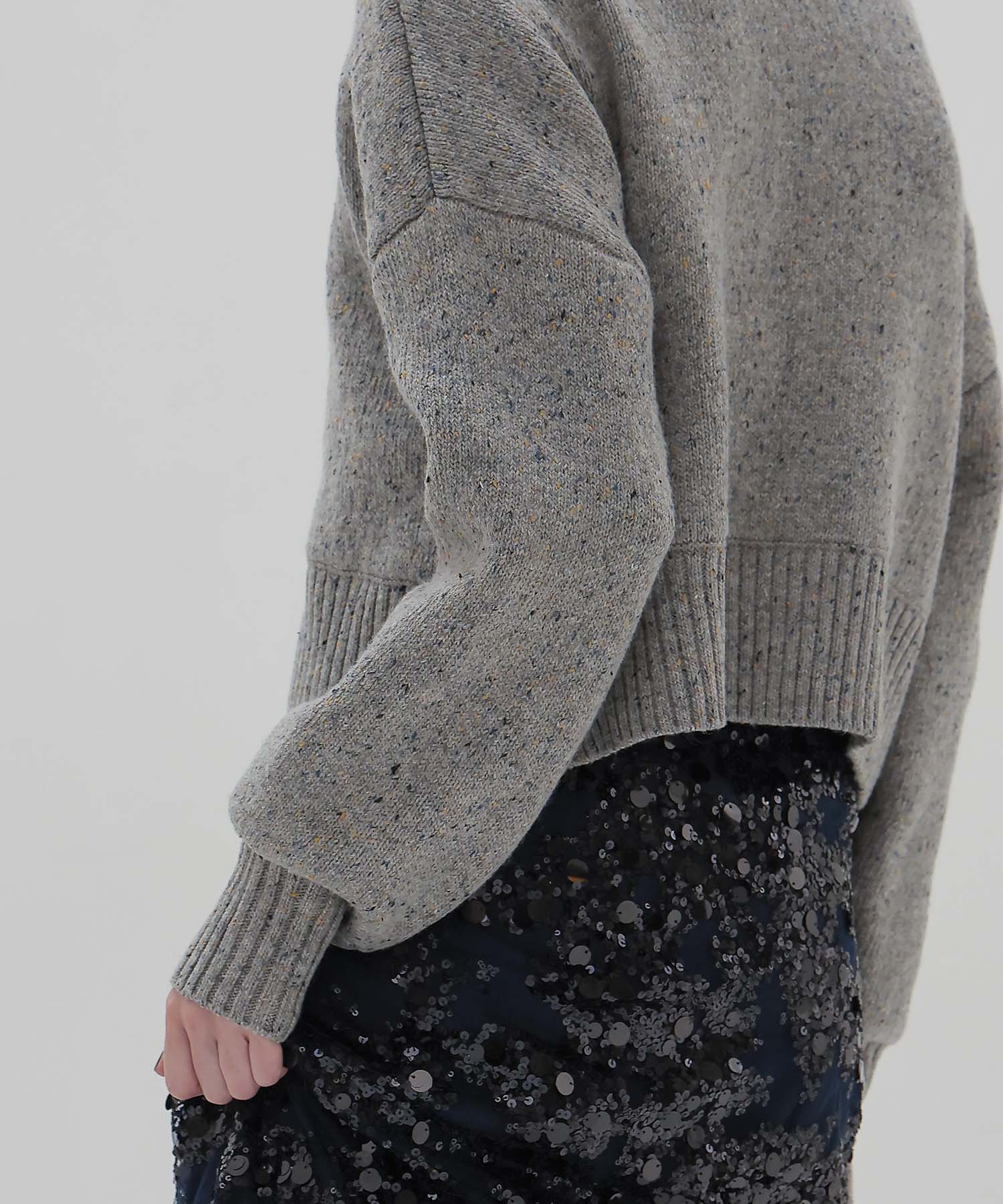 color grain turtleneck short pull