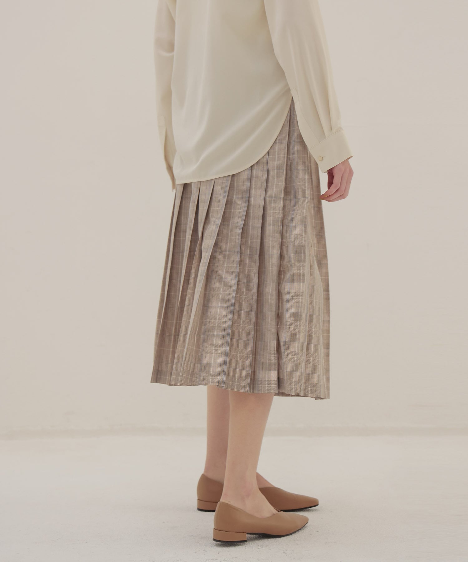 taffeta one-way tuck skirt
