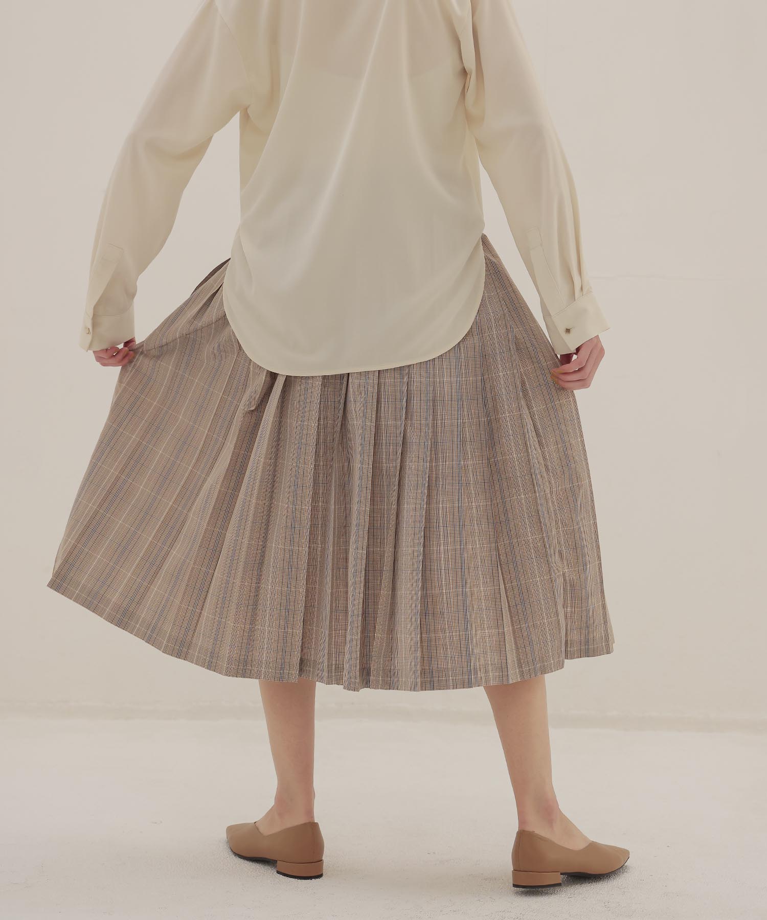 taffeta one-way tuck skirt