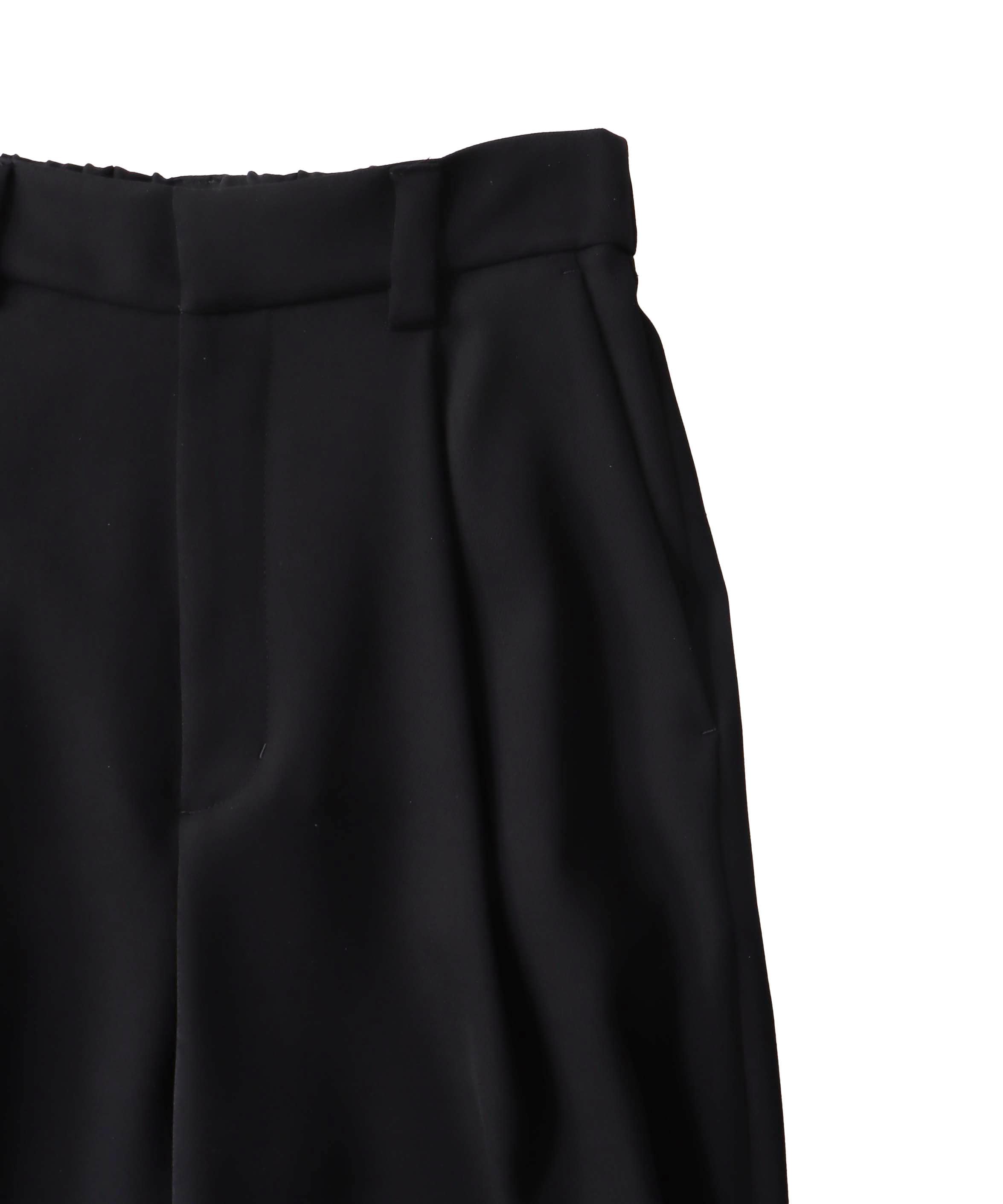 double satin hem tuck pants