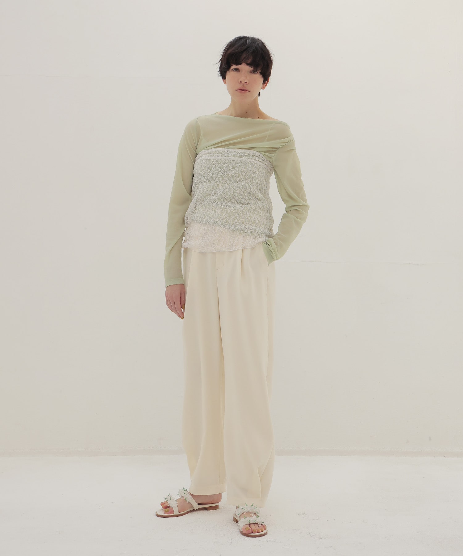 double satin hem tuck pants