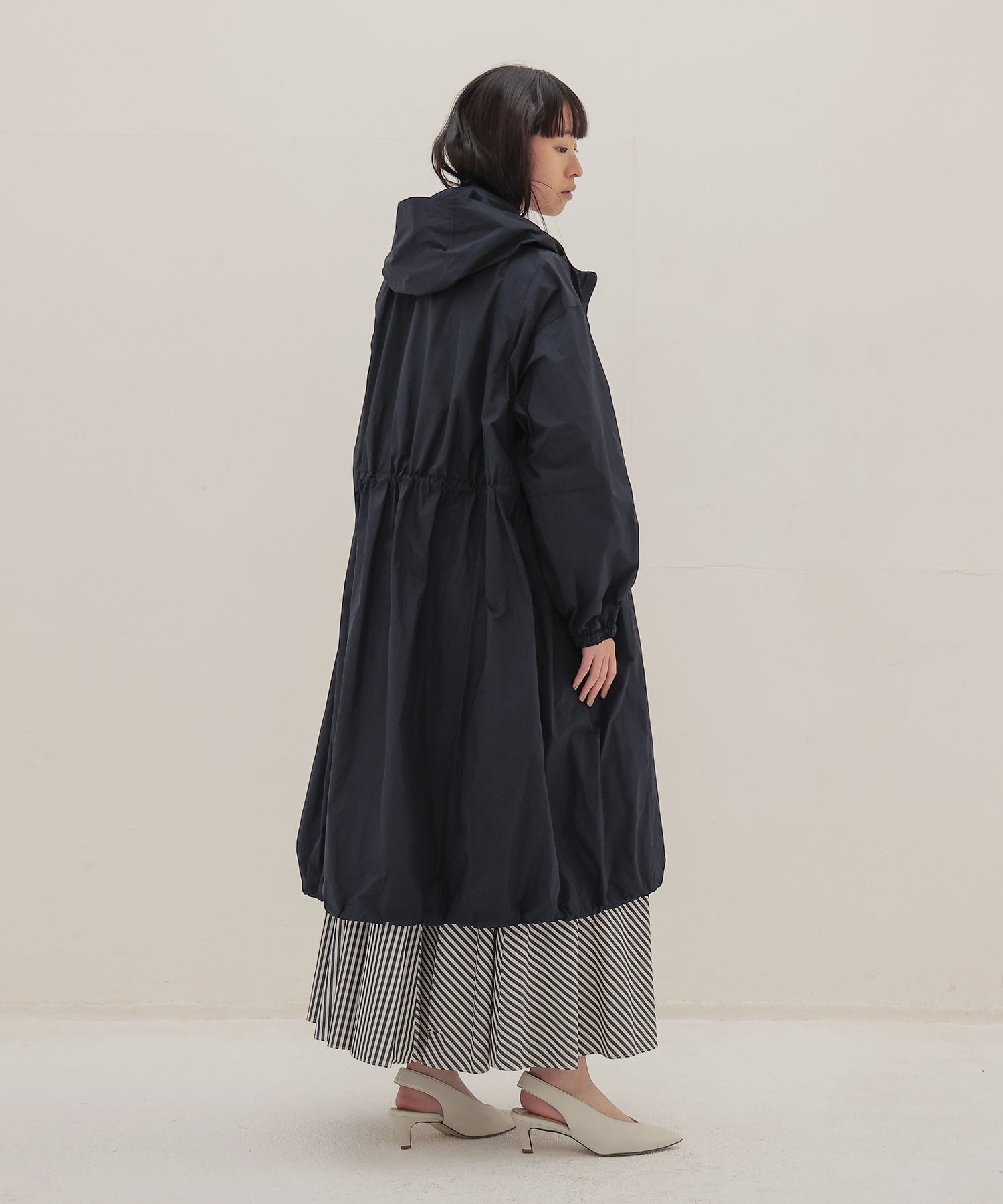 airy field coat