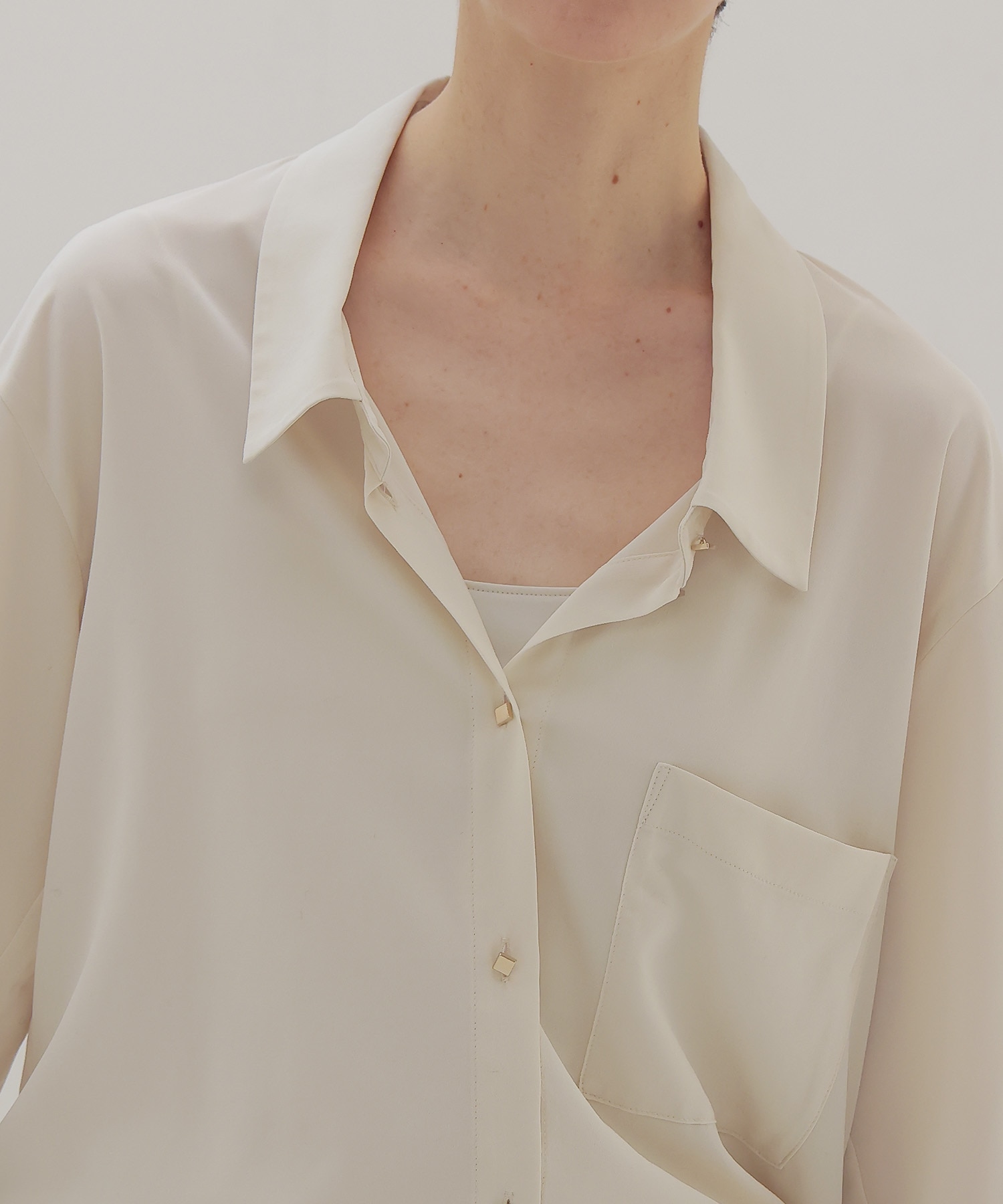 classic decine blouse