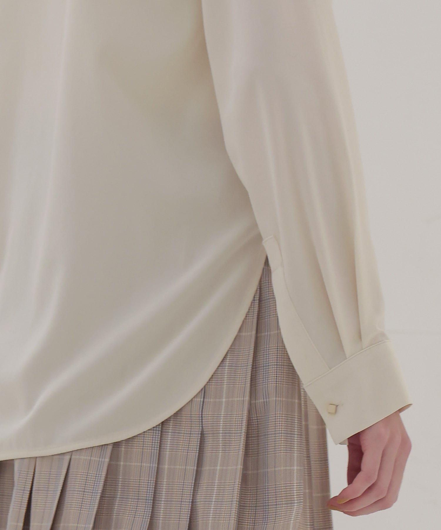 classic decine blouse