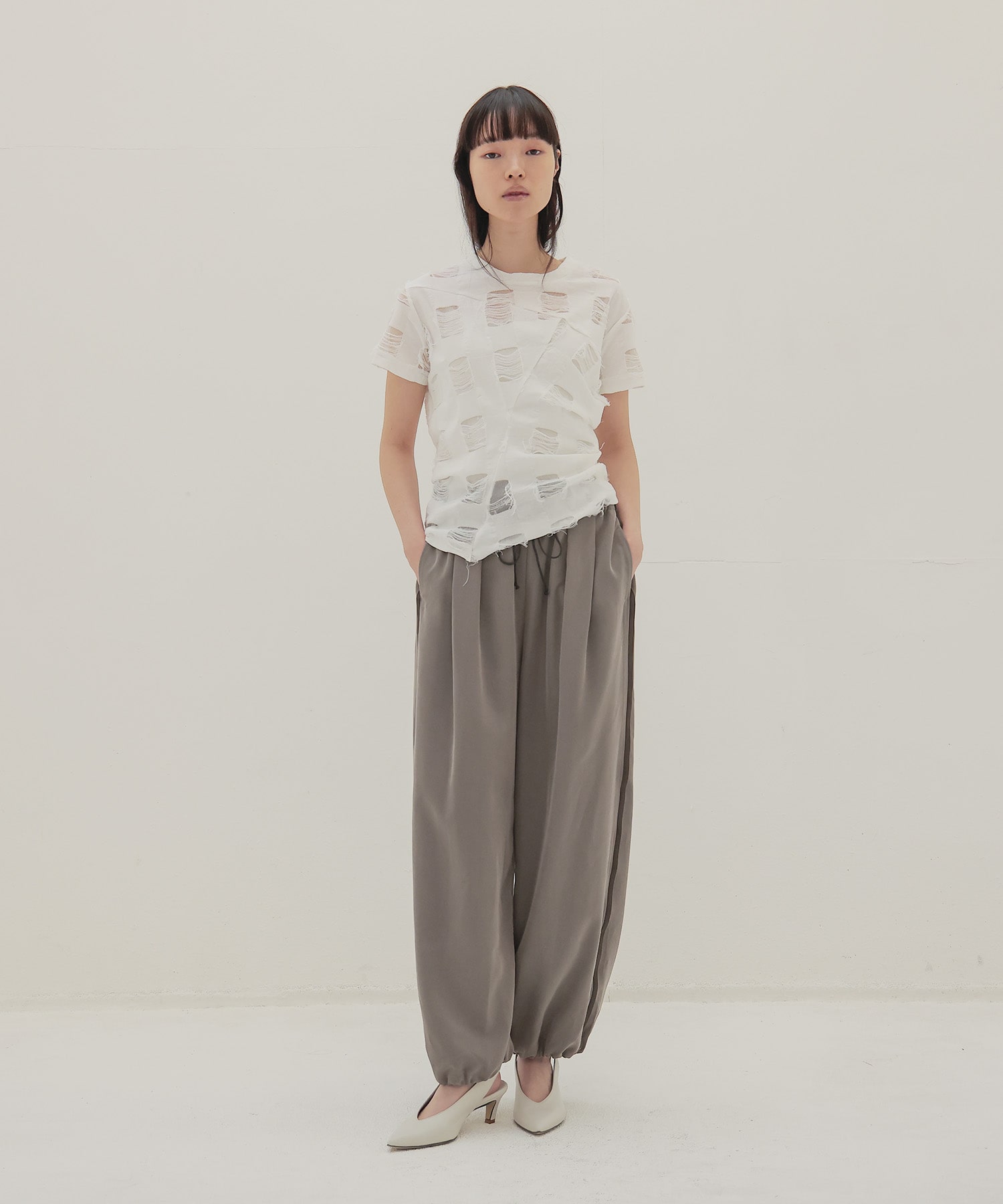 gather balloon line pants