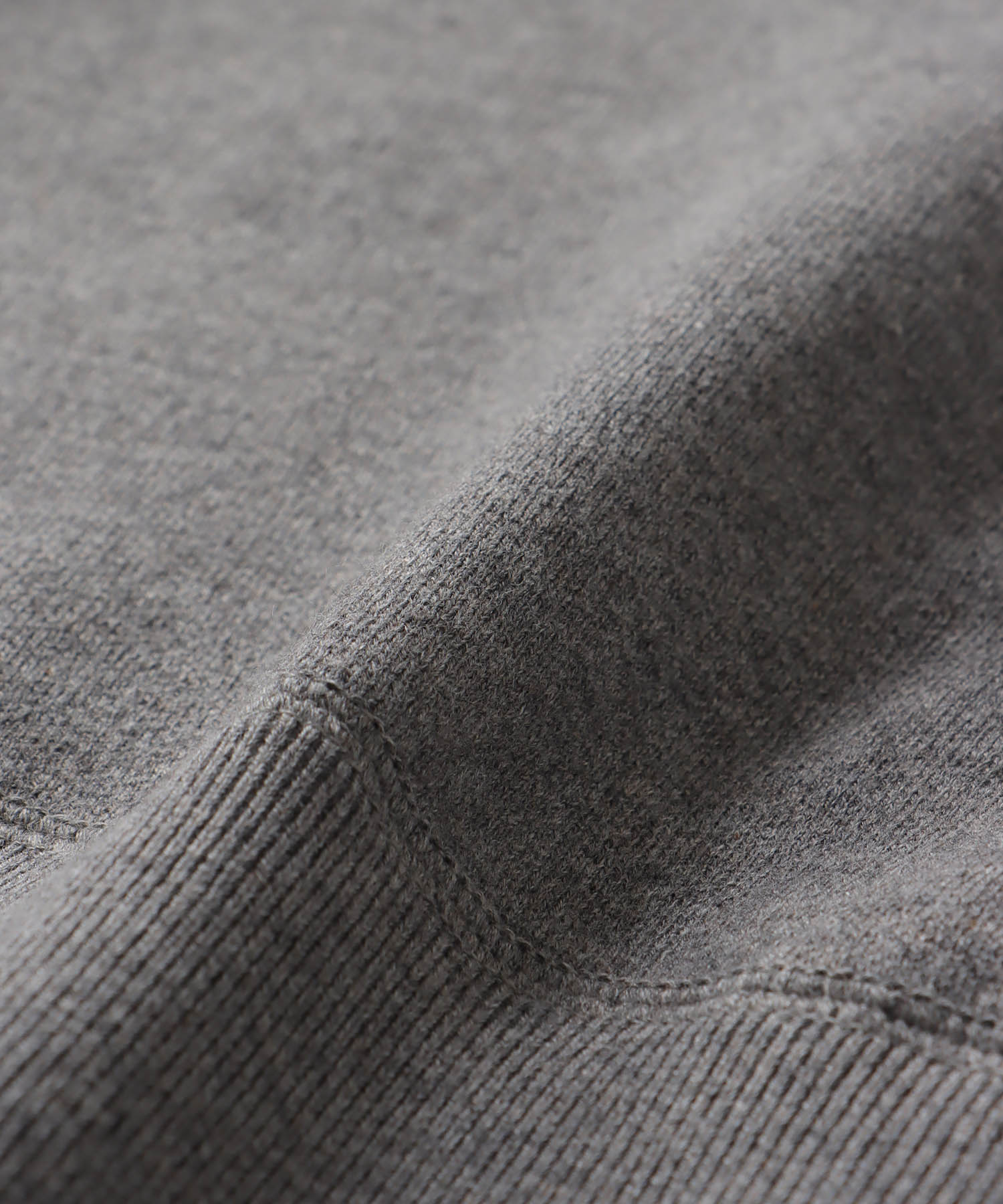 double ｖneck knit trainer