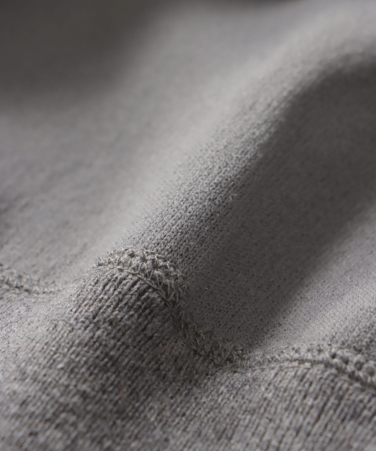 double ｖneck knit trainer