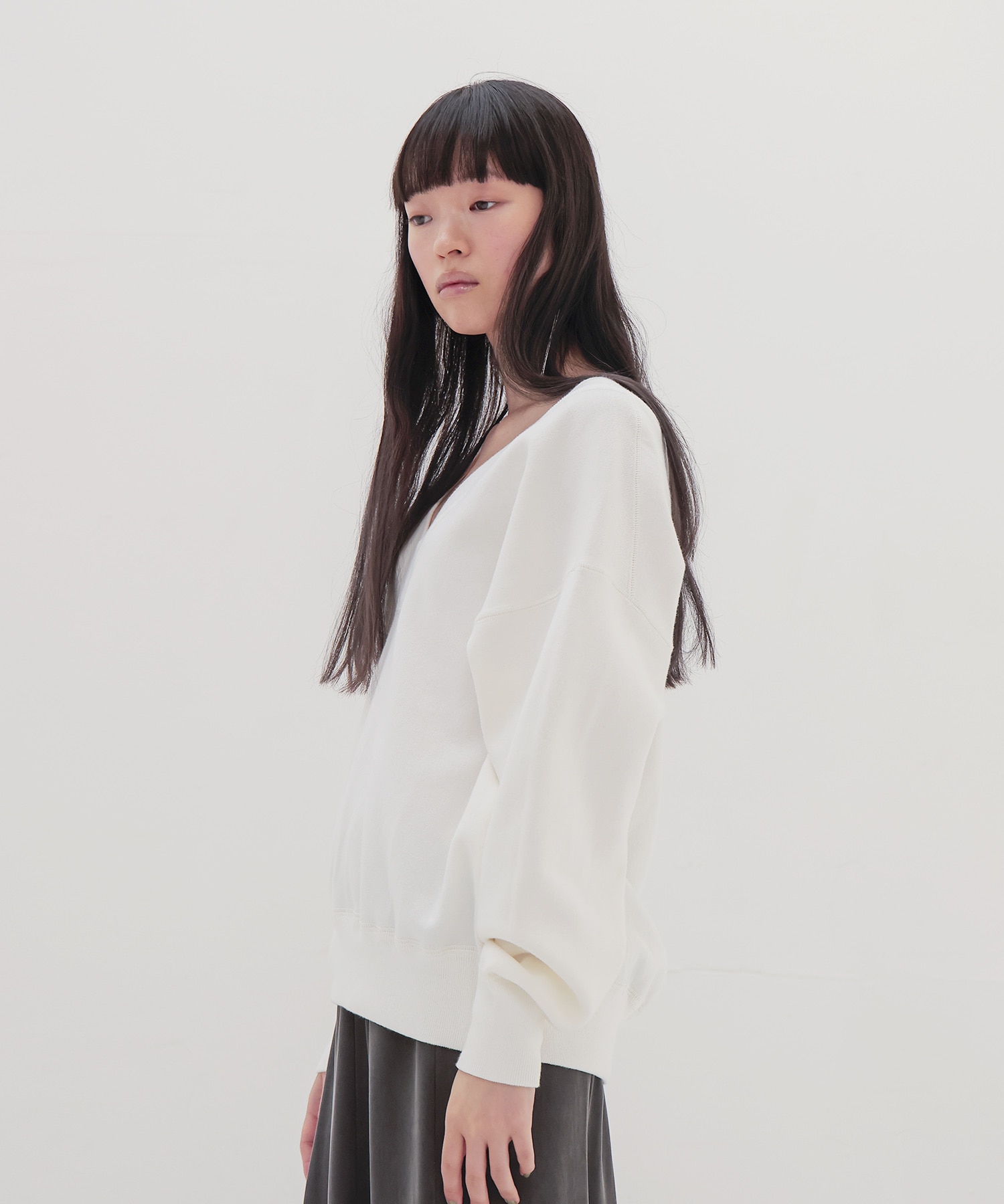 double ｖneck knit trainer