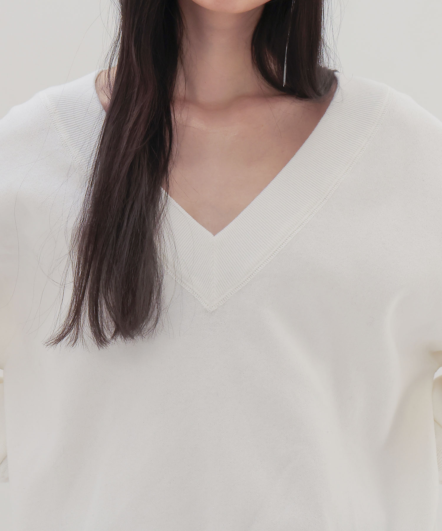 double ｖneck knit trainer