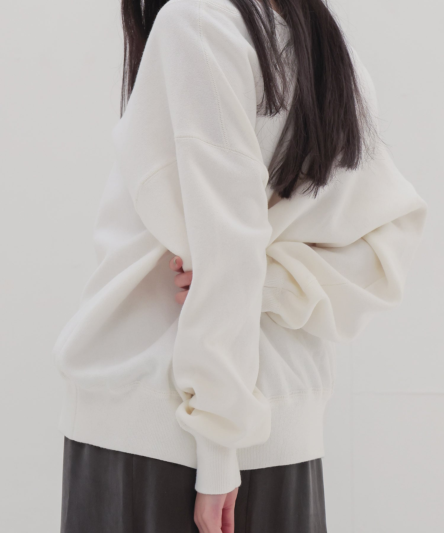 double ｖneck knit trainer