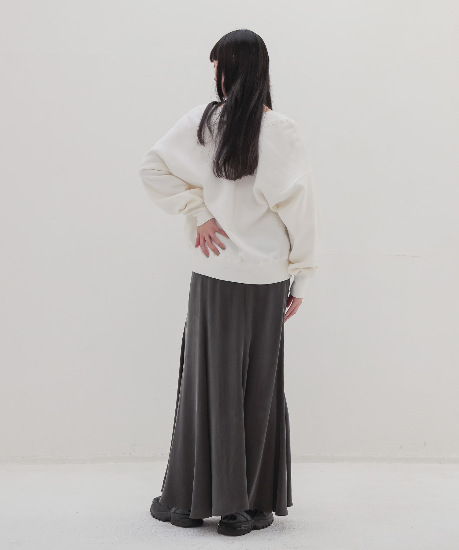 double ｖneck knit trainer