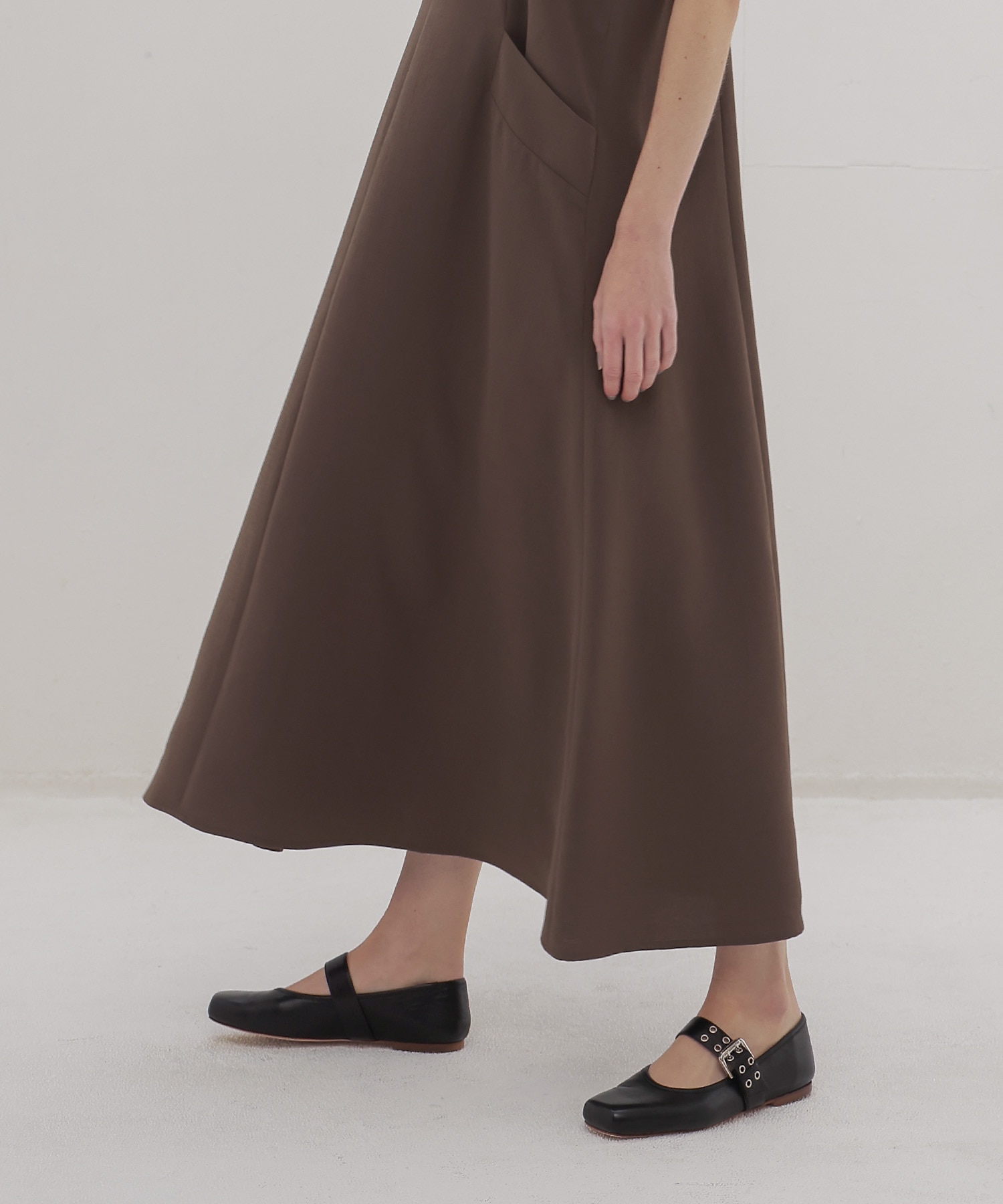 〔お家で試着〕shoulder slit dress