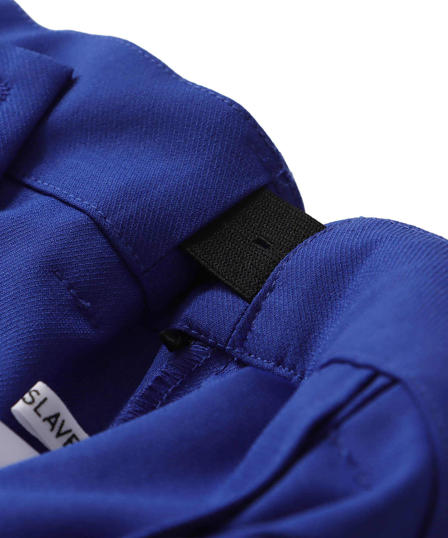 side volume tuck pants