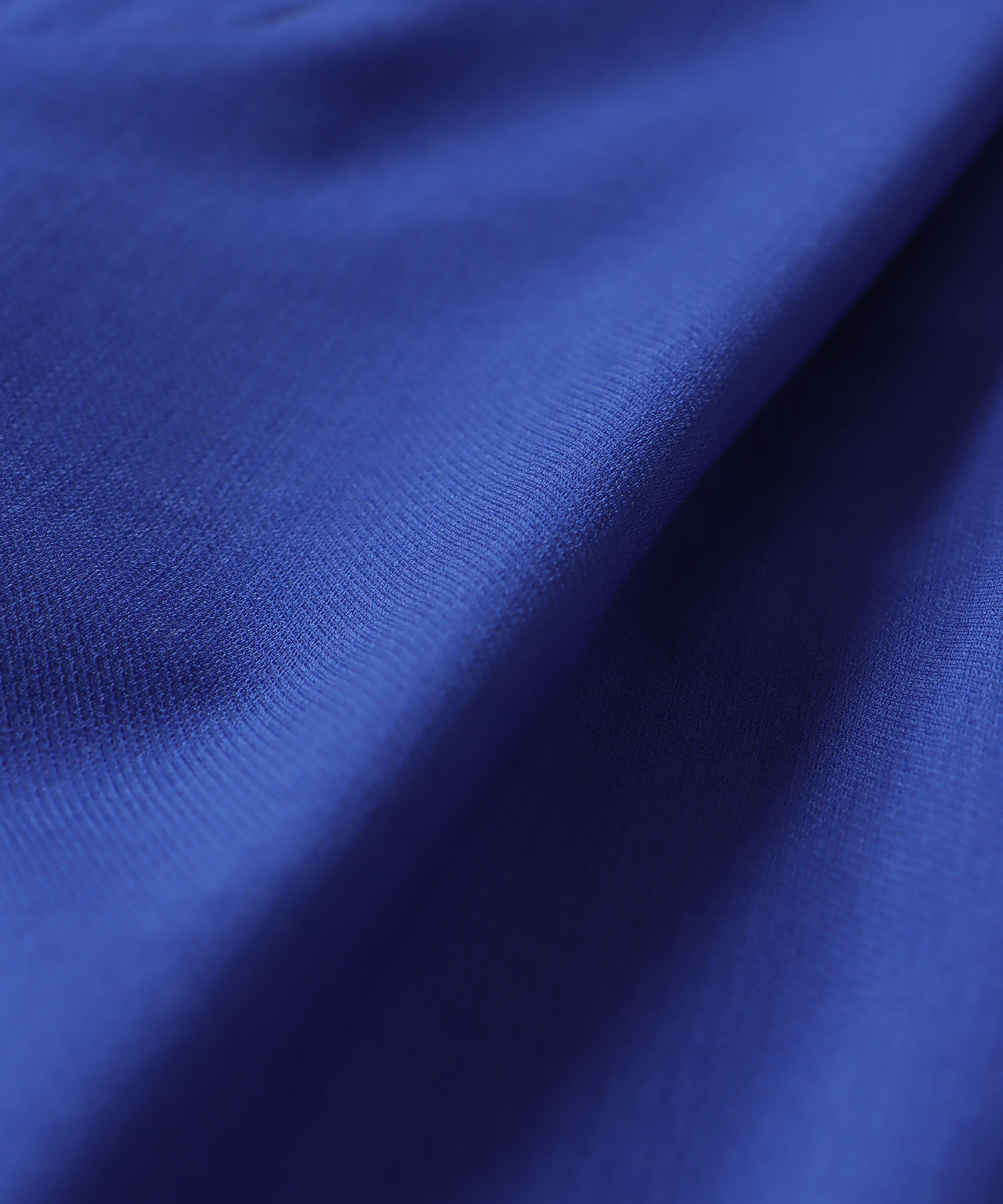 side volume tuck pants