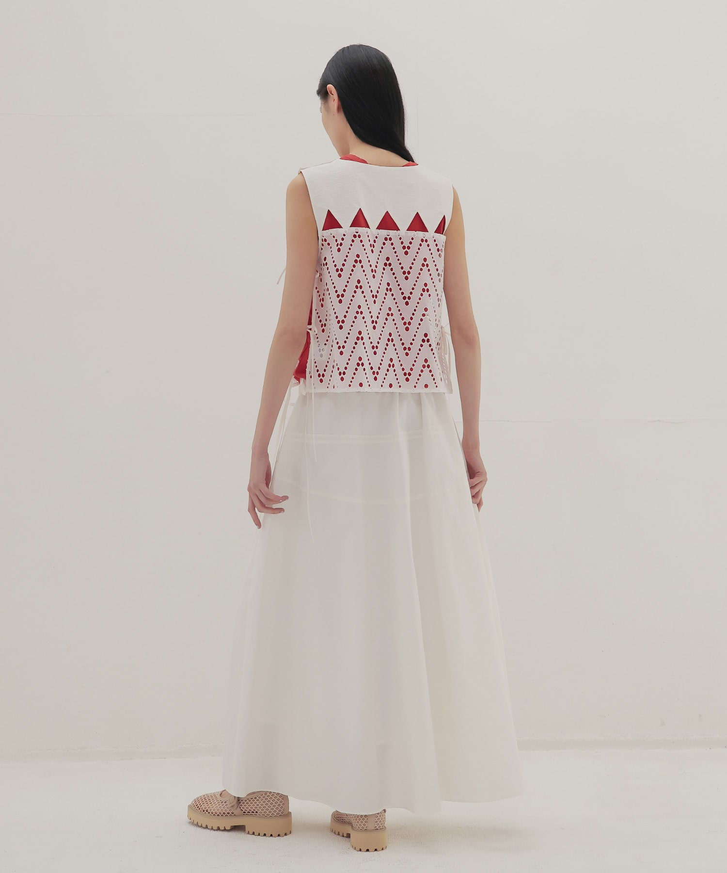 zig-zag race cutout blouse