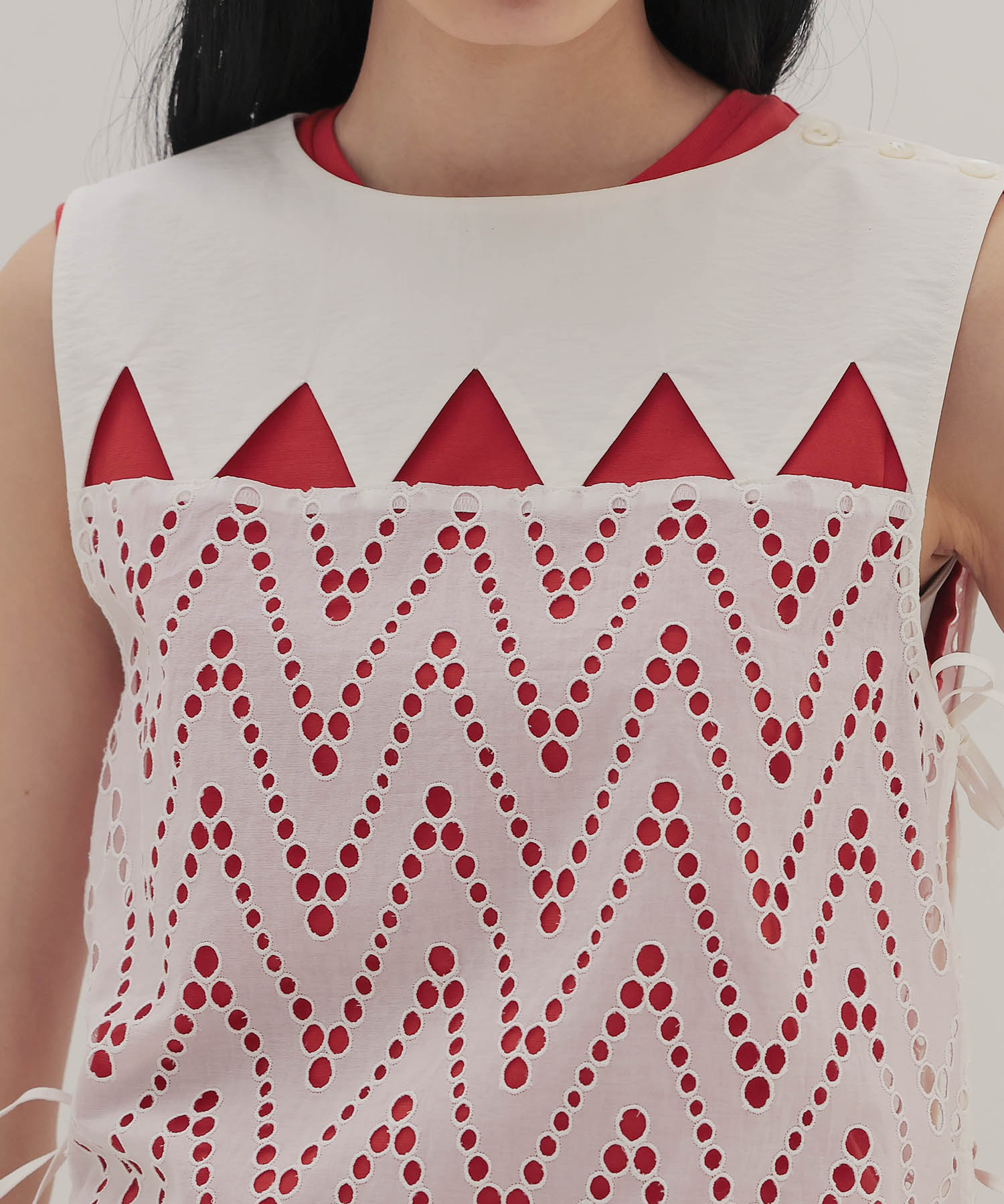 zig-zag race cutout blouse
