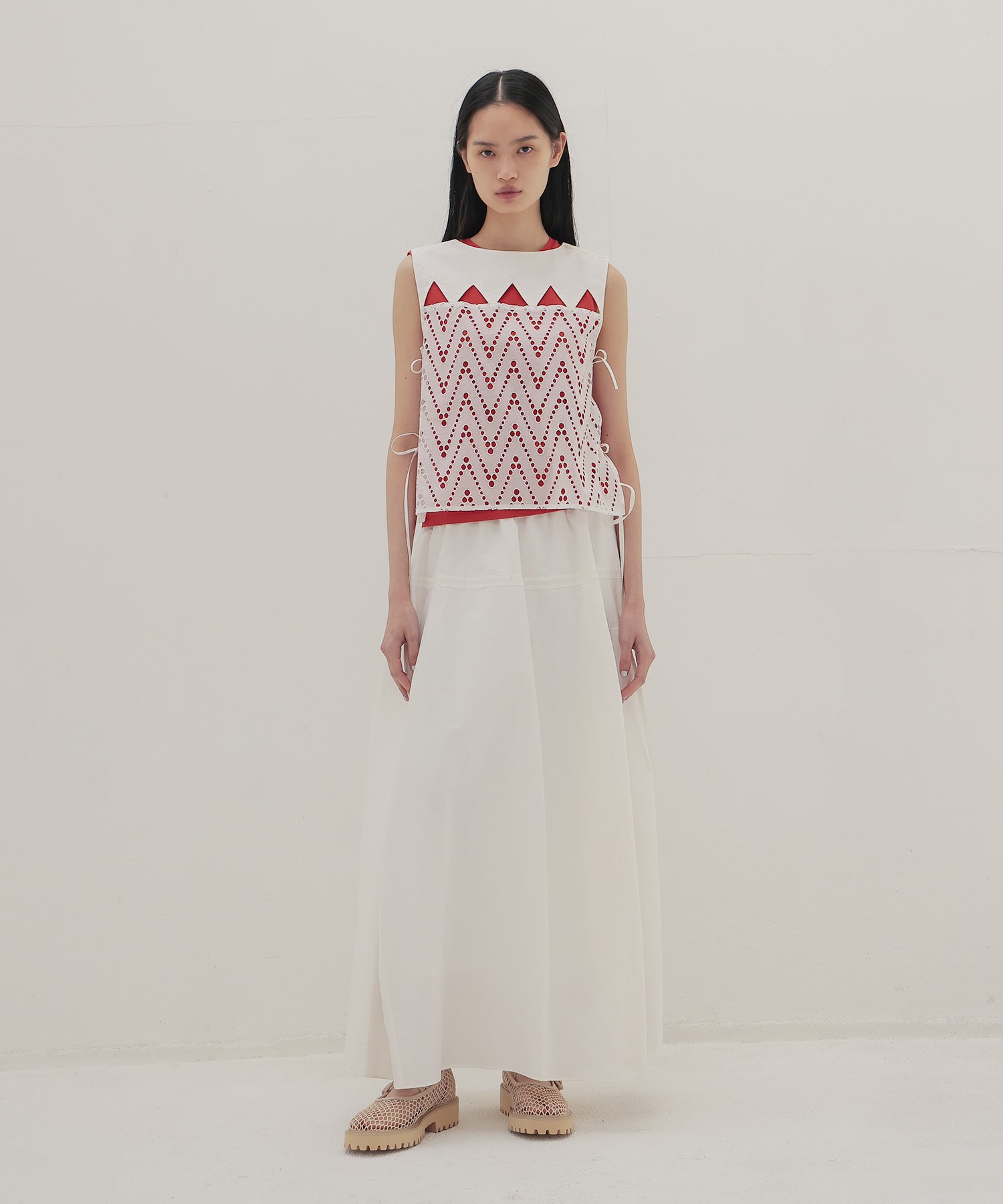 zig-zag race cutout blouse